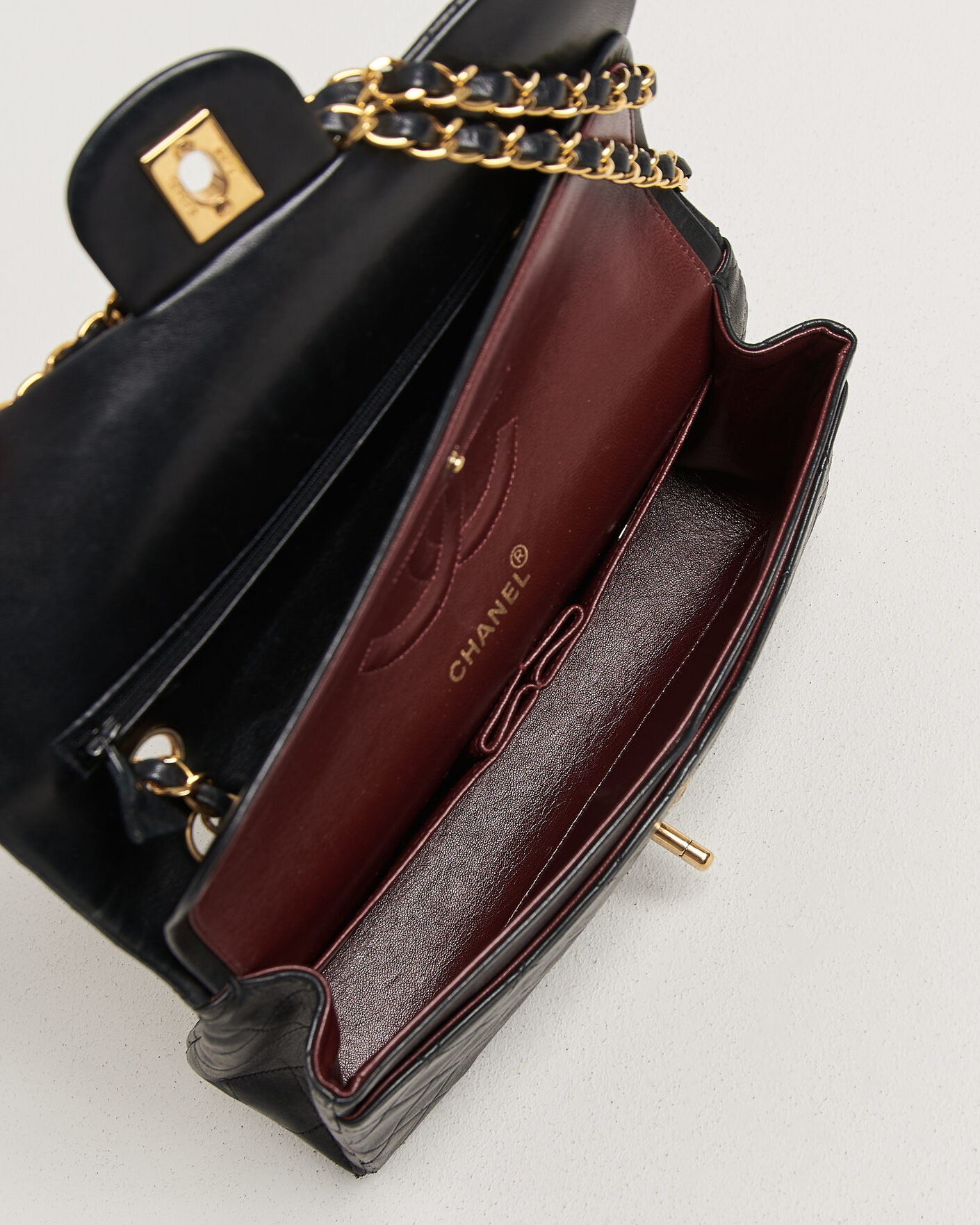 Hombres | Pre-Owned & Vintage Bags | Chanel Pre-Owned | Classic Medium Double Flap Bag Black