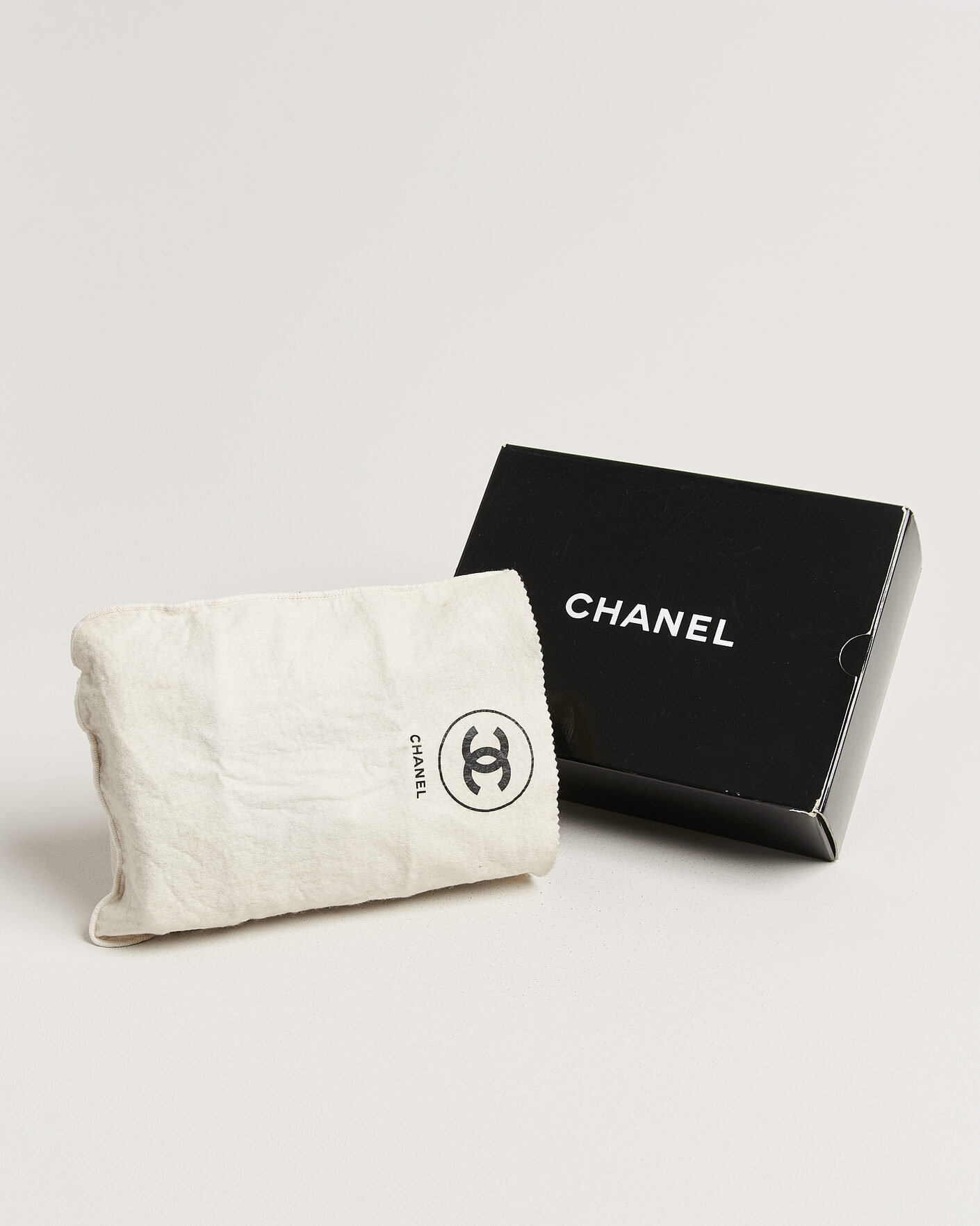Hombres | Pre-Owned & Vintage Bags | Chanel Pre-Owned | Classic Medium Double Flap Bag Black