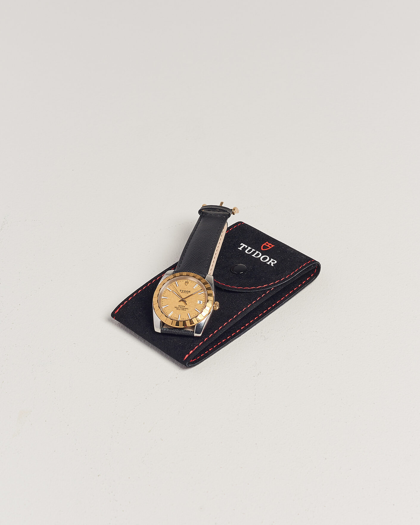 Hombres | Pre-Owned & Vintage Watches | Tudor Pre-Owned | Classic Date