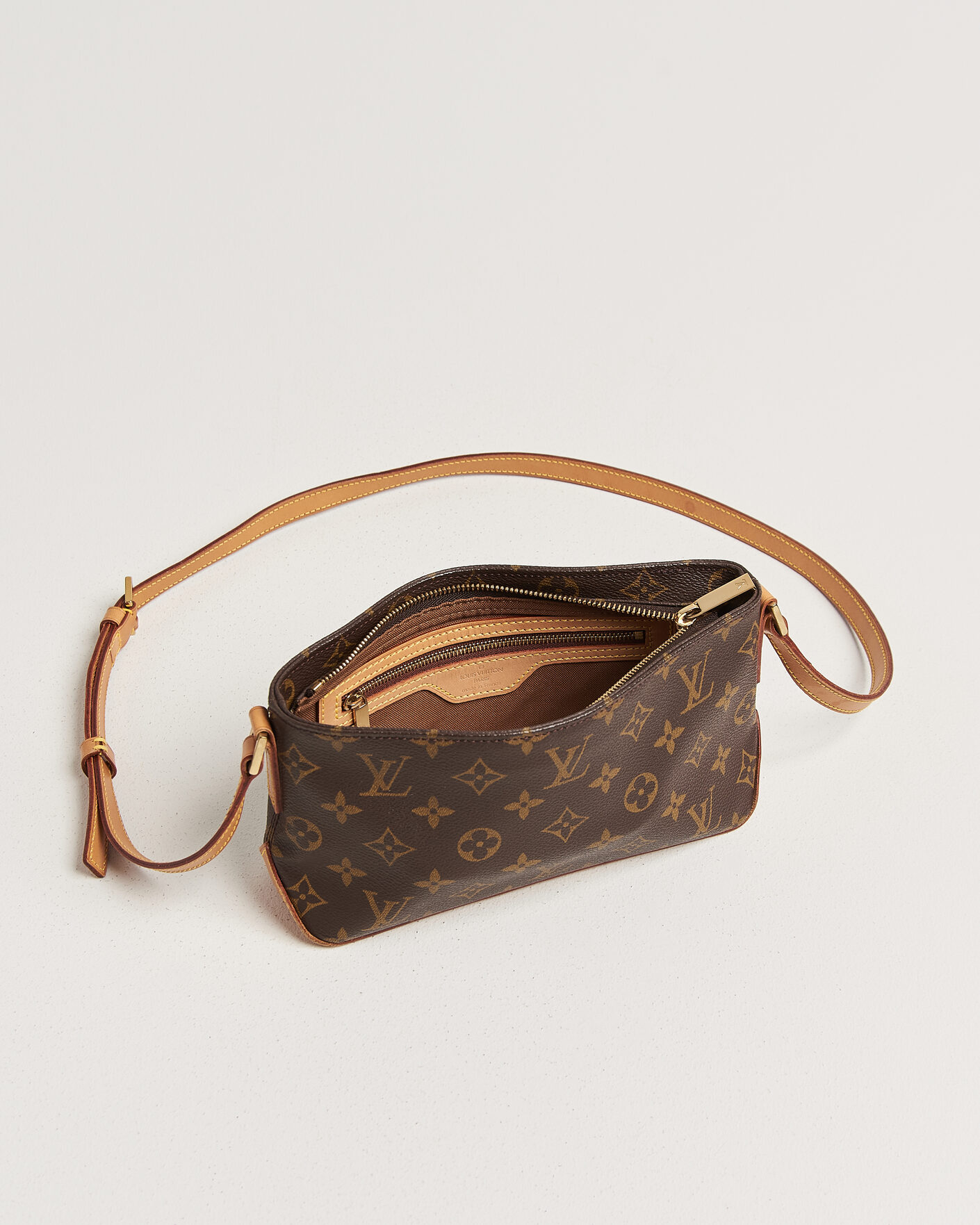 Hombres | Pre-Owned & Vintage Bags | Louis Vuitton Pre-Owned | Trotteur Crossbody Bag Monogram