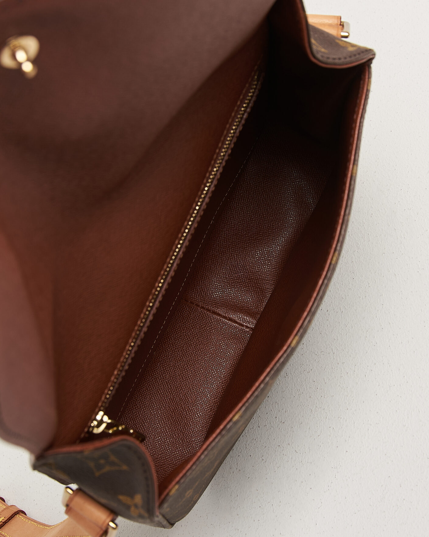 Hombres | Pre-Owned & Vintage Bags | Louis Vuitton Pre-Owned | Saint Cloud GM Bag Monogram