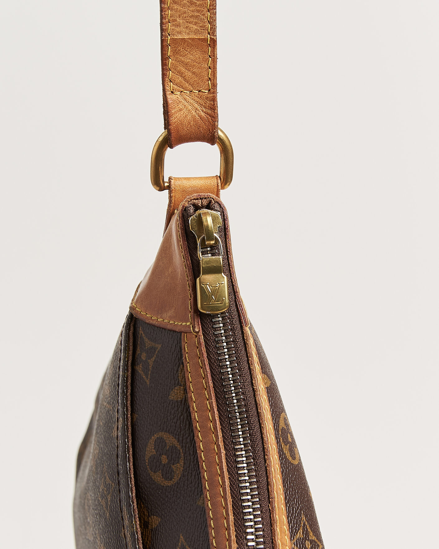 Hombres | Pre-Owned & Vintage Bags | Louis Vuitton Pre-Owned | Odeon PM Bag Monogram