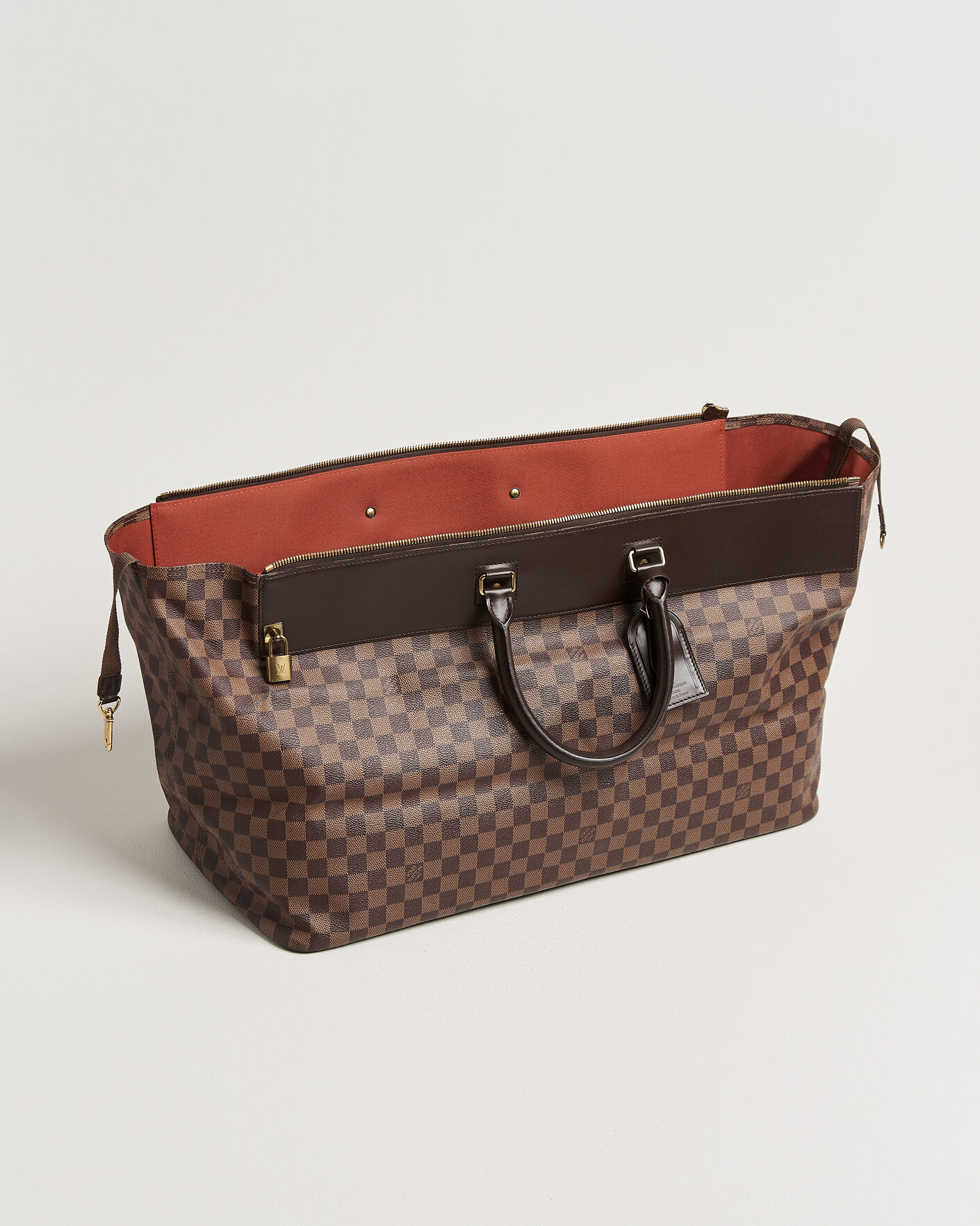Hombres | Pre-Owned & Vintage Bags | Louis Vuitton Pre-Owned | Greenwich GM Travel Bag Damier Ebene