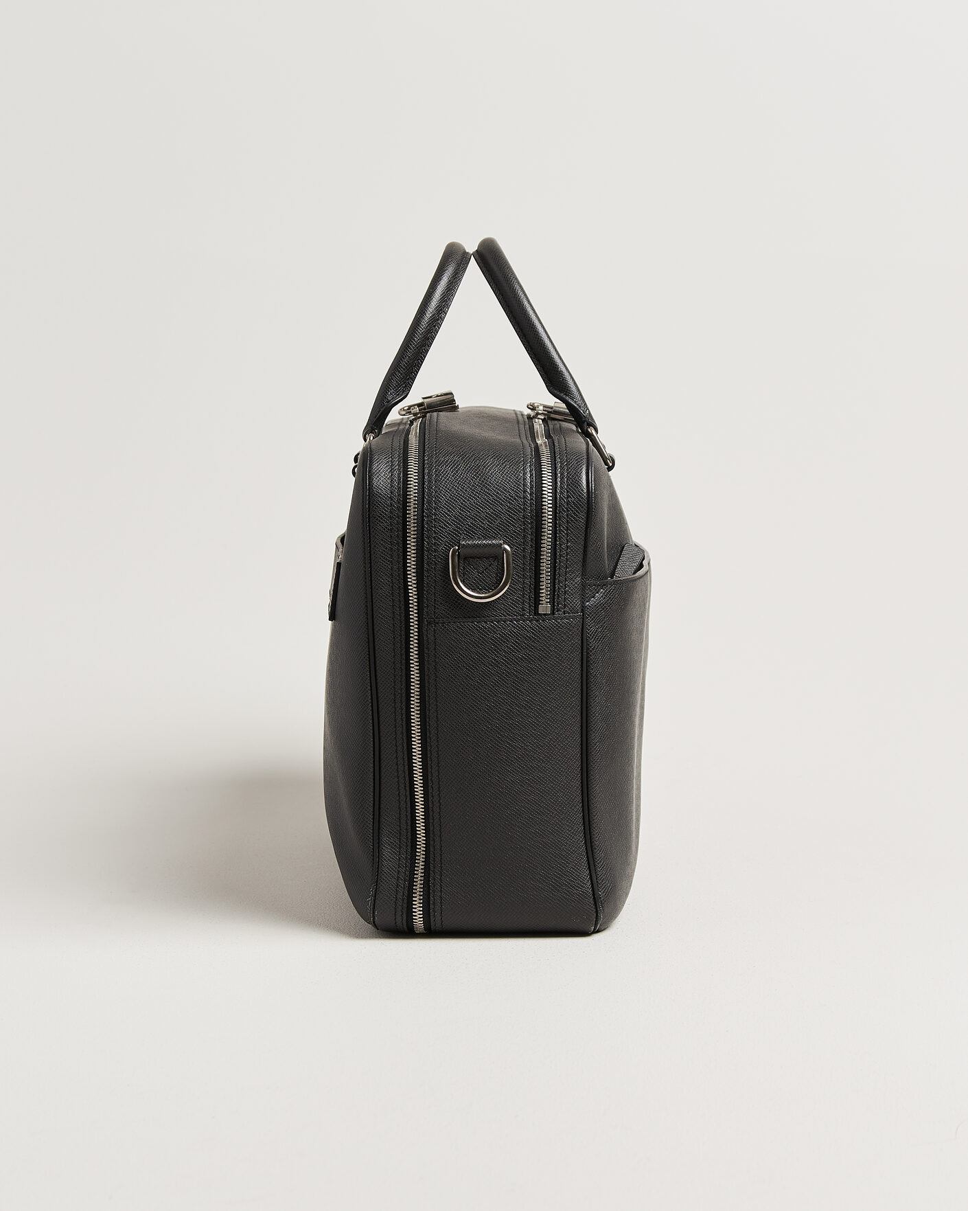 Hombres | Pre-Owned & Vintage Bags | Louis Vuitton Pre-Owned | Overnight Bag Taiga Leather Black
