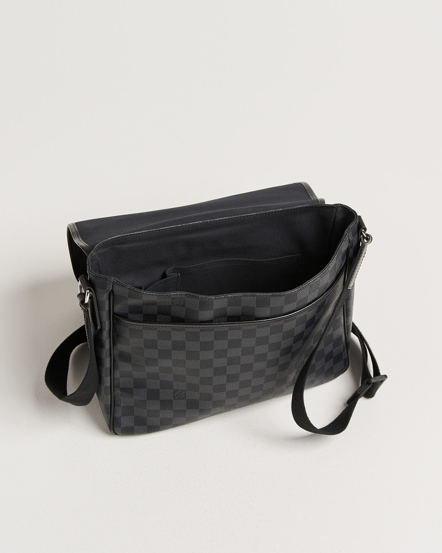 Hombres | Pre-Owned & Vintage Bags | Louis Vuitton Pre-Owned | Daniel MM Shoulder Bag Damier Graphite