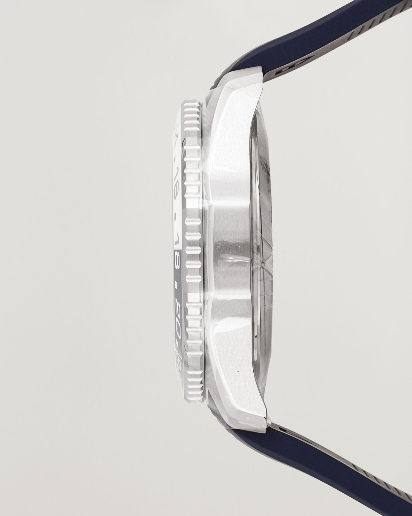 Hombres | Pre-Owned & Vintage Watches | Tag Heuer Pre-Owned | Acuaracer GMT