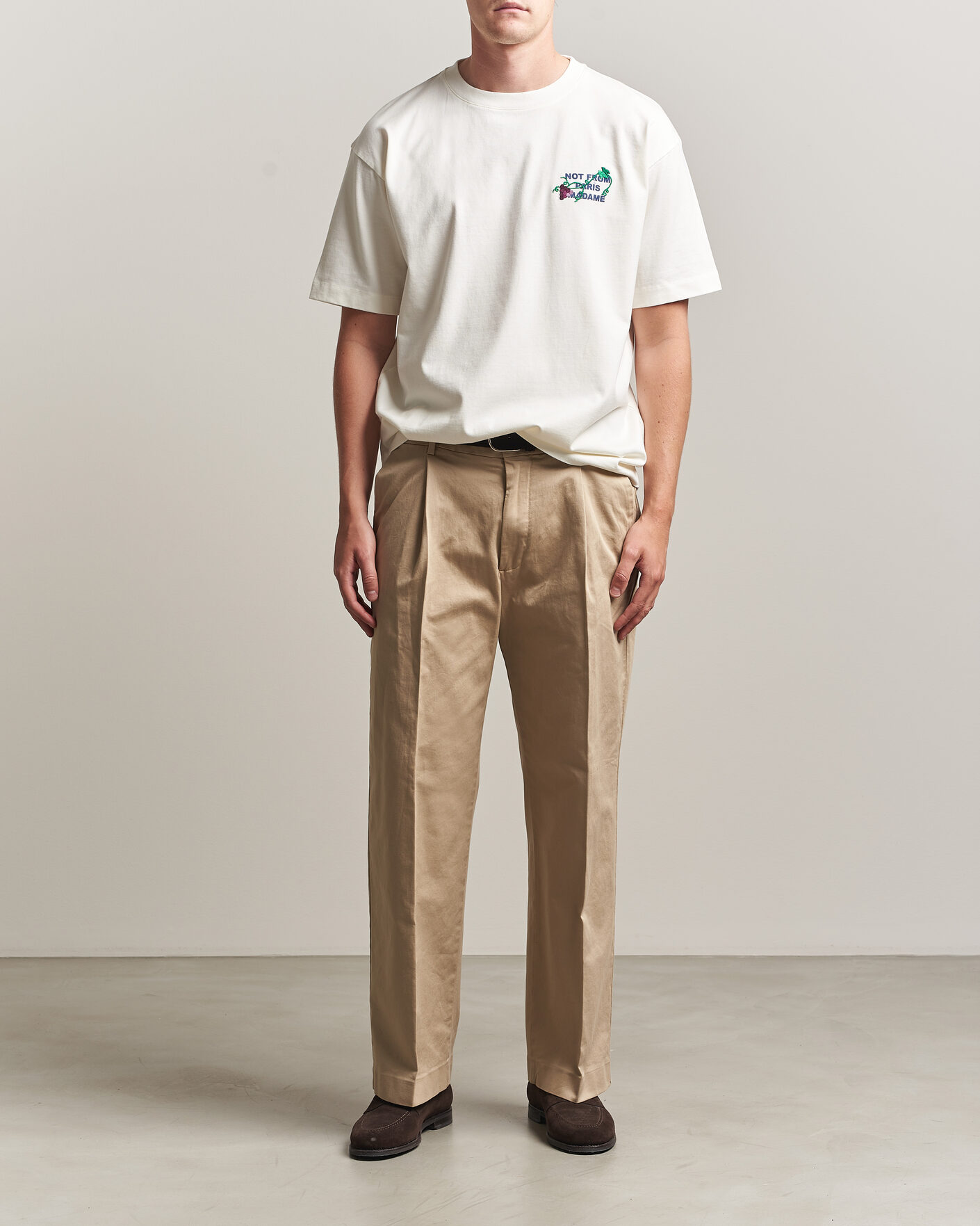 Hombres | Camisetas | Drôle de Monsieur | Vine Embroidered Slogan T-Shirt Off White