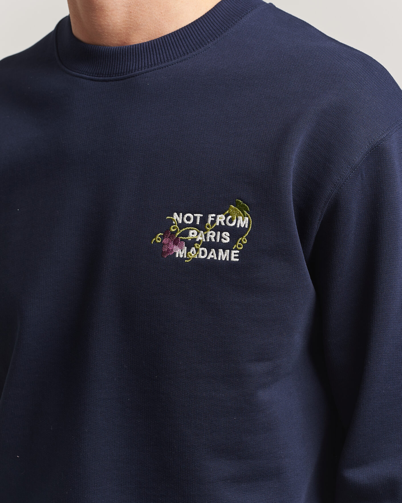 Hombres | Jerséis y prendas de punto | Drôle de Monsieur | Vine Embroidered Slogan Sweatshirt Navy