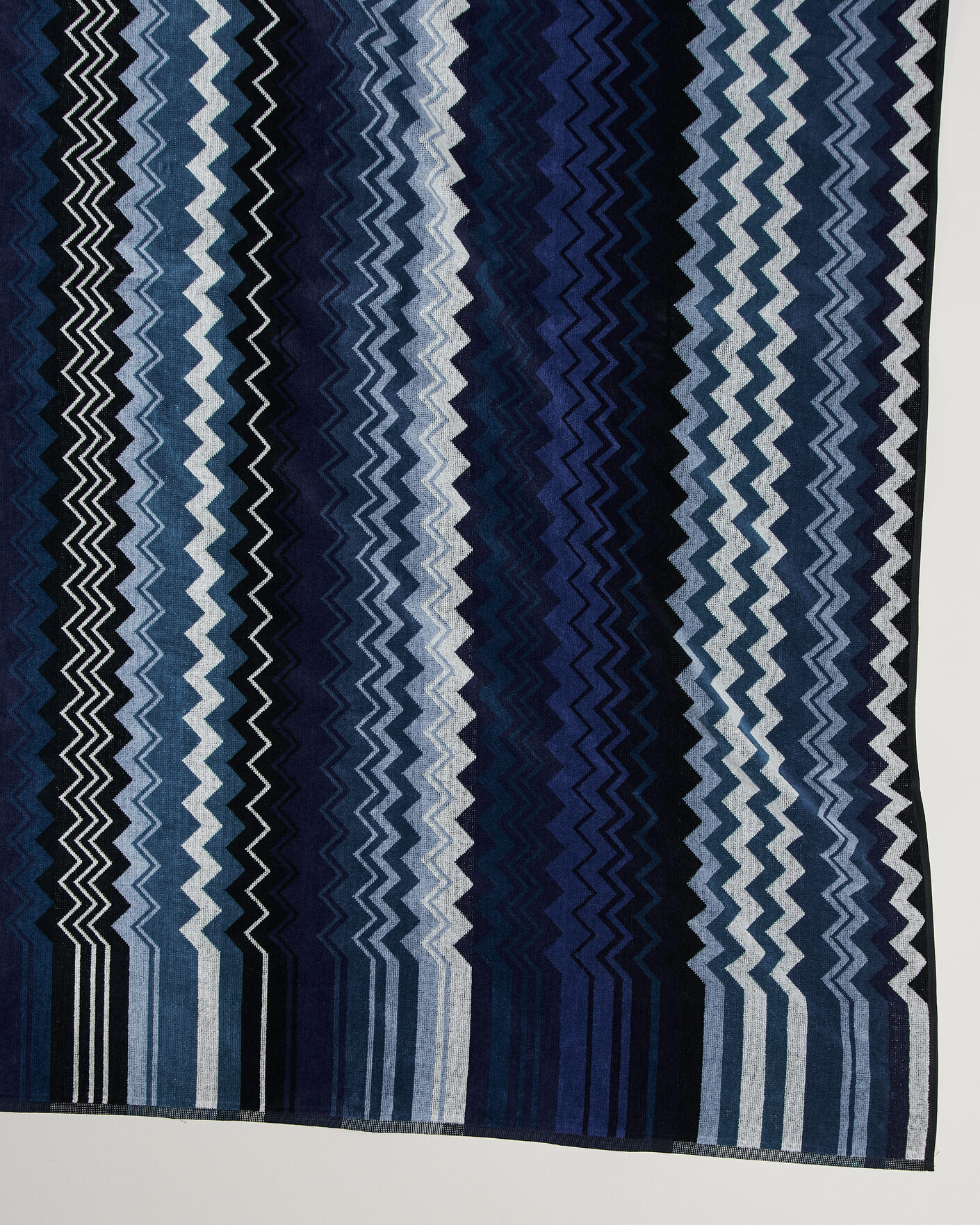 Hombres | Telas | Missoni Home | Giacomo Bath Sheet 100x150cm Multi Blue