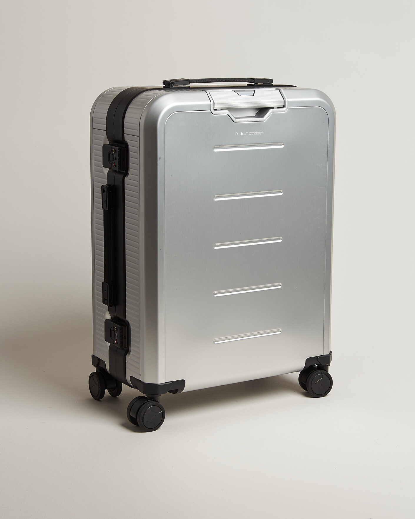 Hombres | Bolsos | DB | Ramverk Alu Pro Check-In Luggage Medium Silver/Onyx
