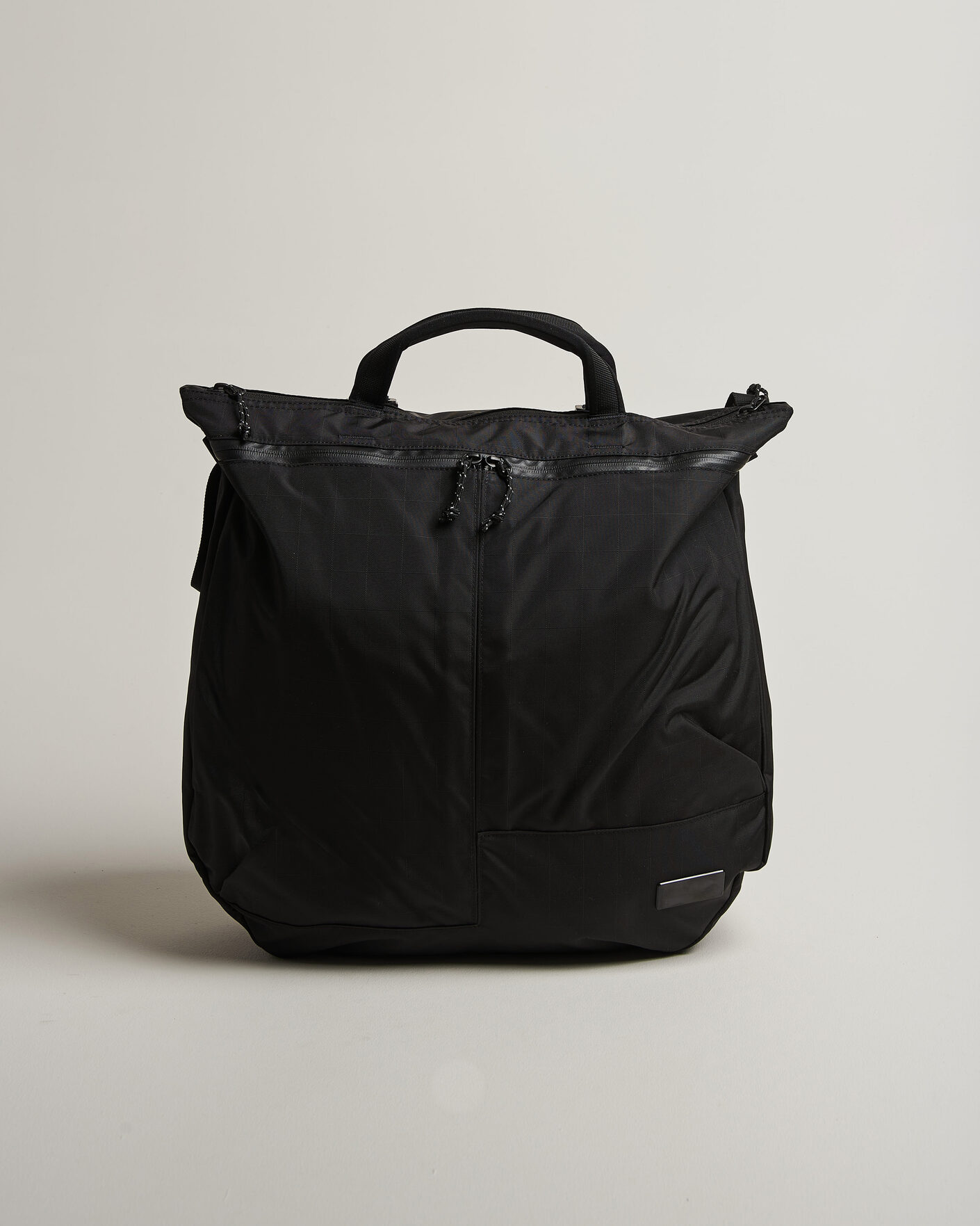 Hombres | DB Utility Tote 32L Black Out | DB | Utility Tote 32L Black Out