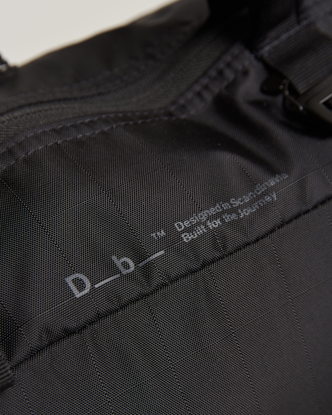 Hombres | DB Utility Tote 32L Black Out | DB | Utility Tote 32L Black Out