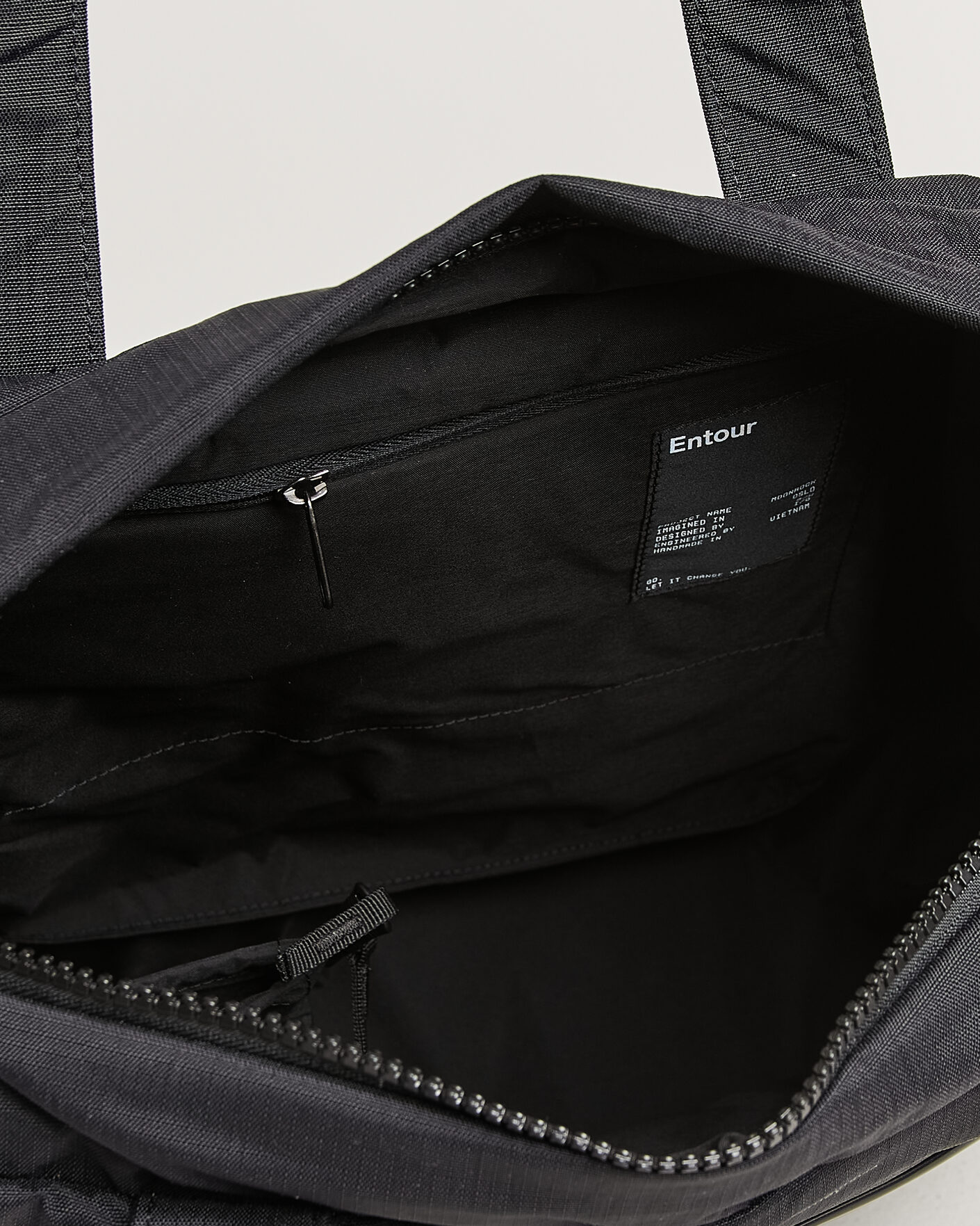 Hombres | Bolsos | DB | Entour Tote 22L Black Out