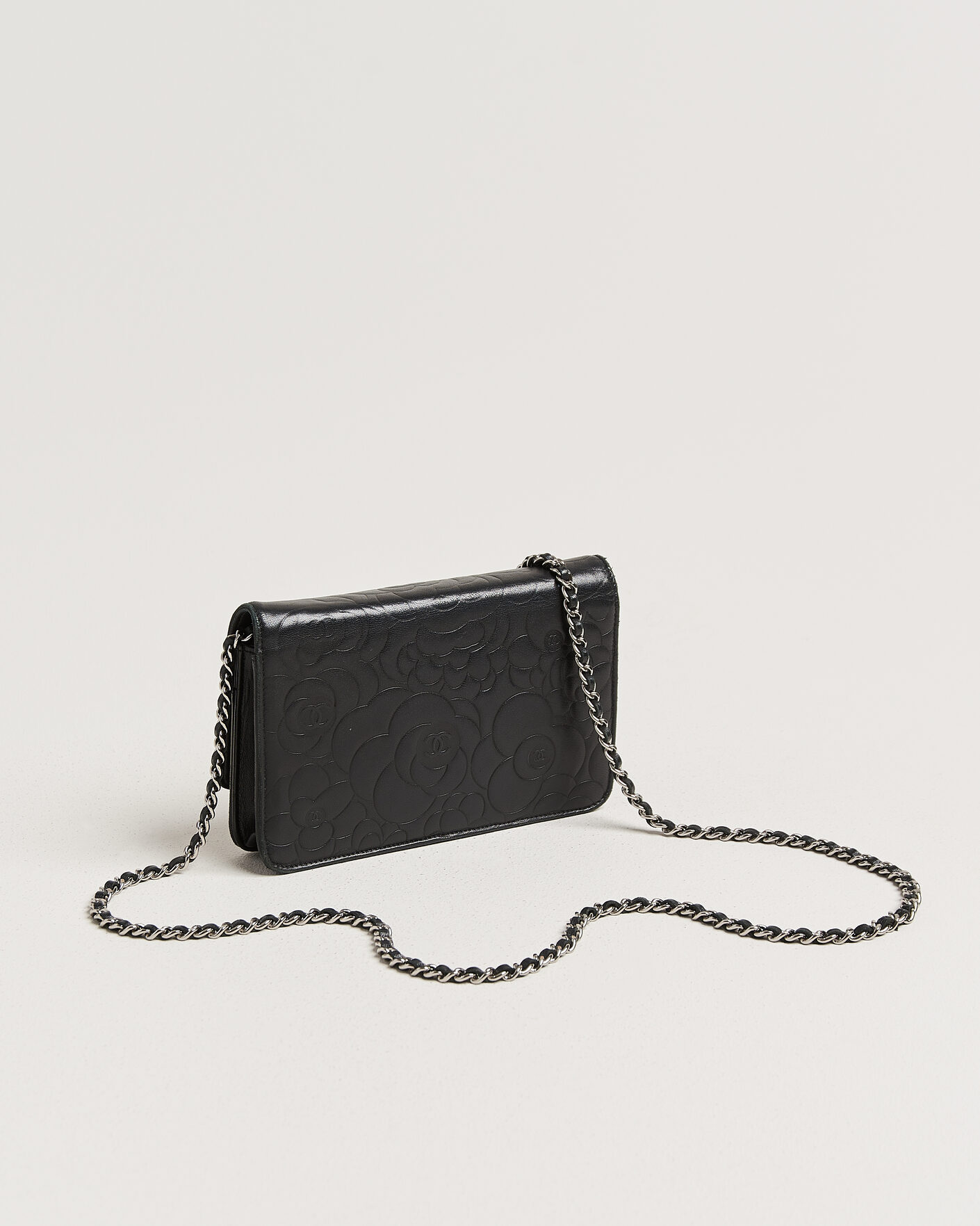 Hombres | Pre-Owned & Vintage Bags | Chanel Pre-Owned | Wallet On Chain Camelia Lambskin Black