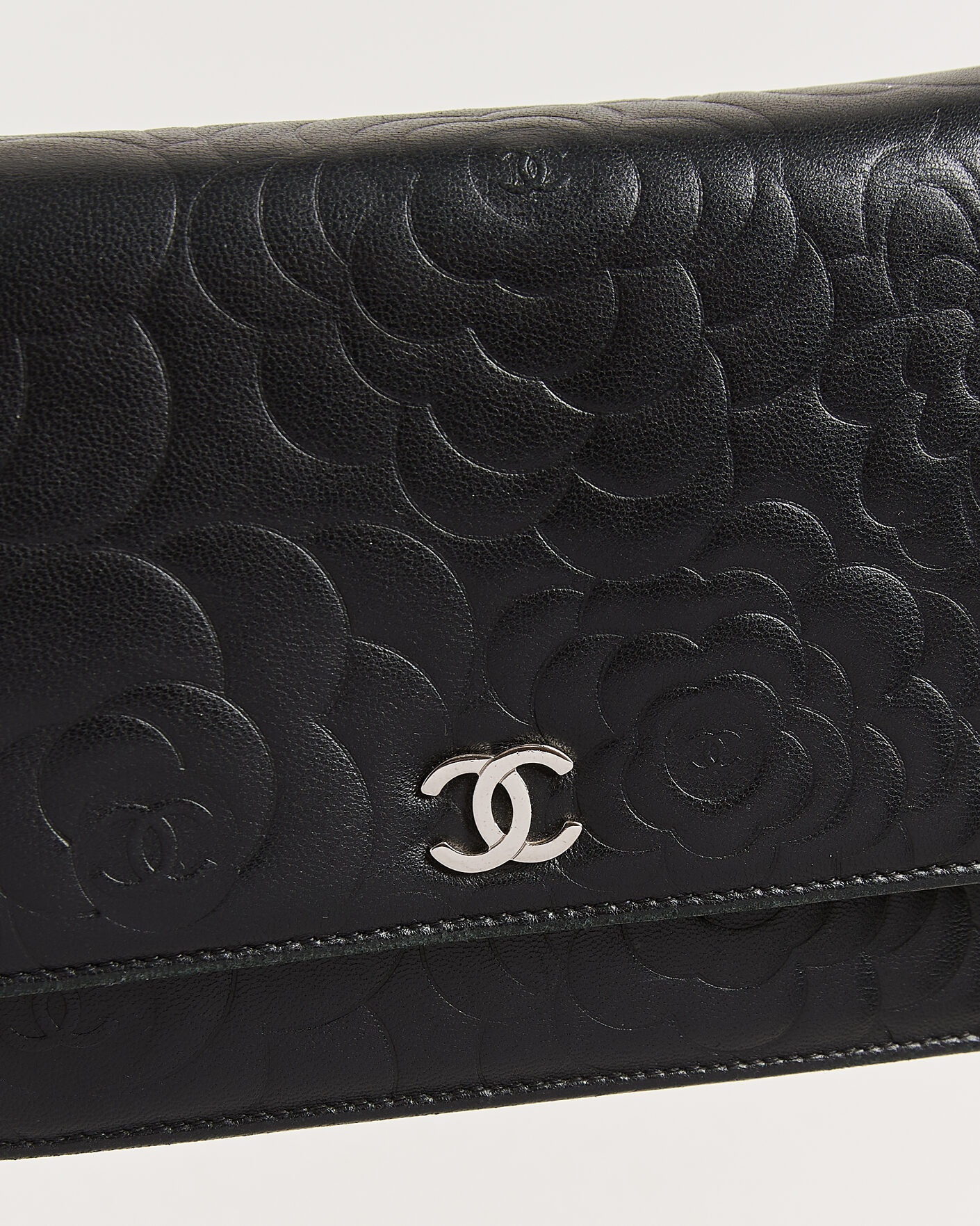 Hombres | Pre-Owned & Vintage Bags | Chanel Pre-Owned | Wallet On Chain Camelia Lambskin Black