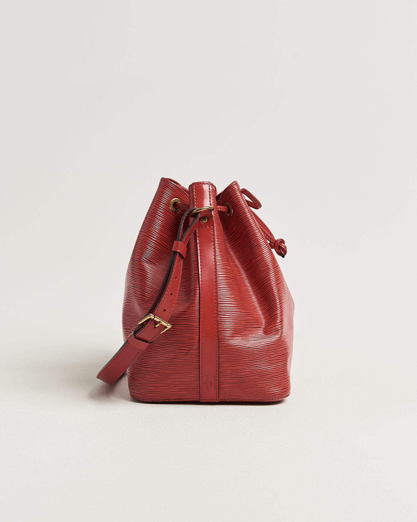 Hombres | Pre-Owned & Vintage Bags | Louis Vuitton Pre-Owned | Petit Noé Epi Leather Red