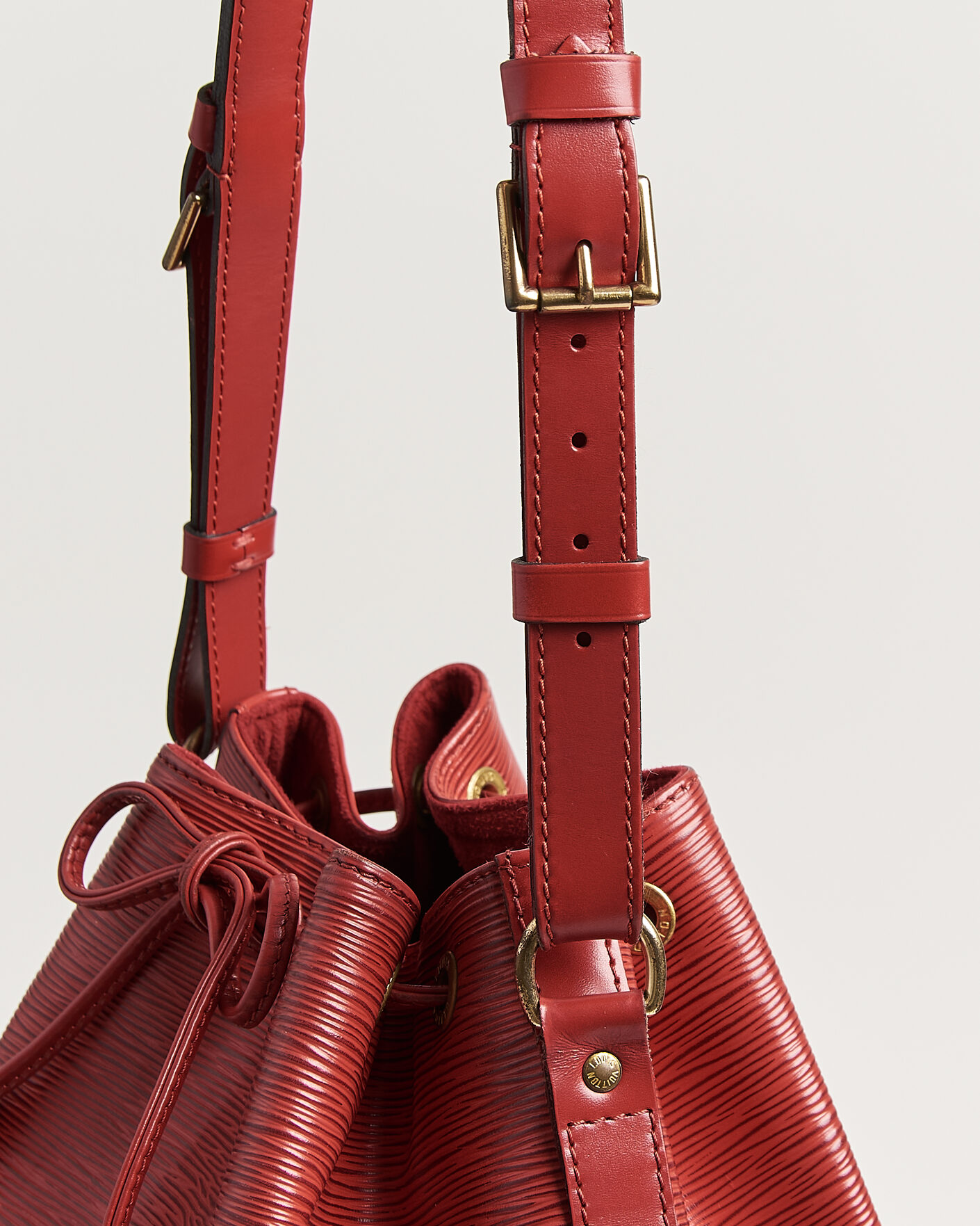 Hombres | Pre-Owned & Vintage Bags | Louis Vuitton Pre-Owned | Petit Noé Epi Leather Red