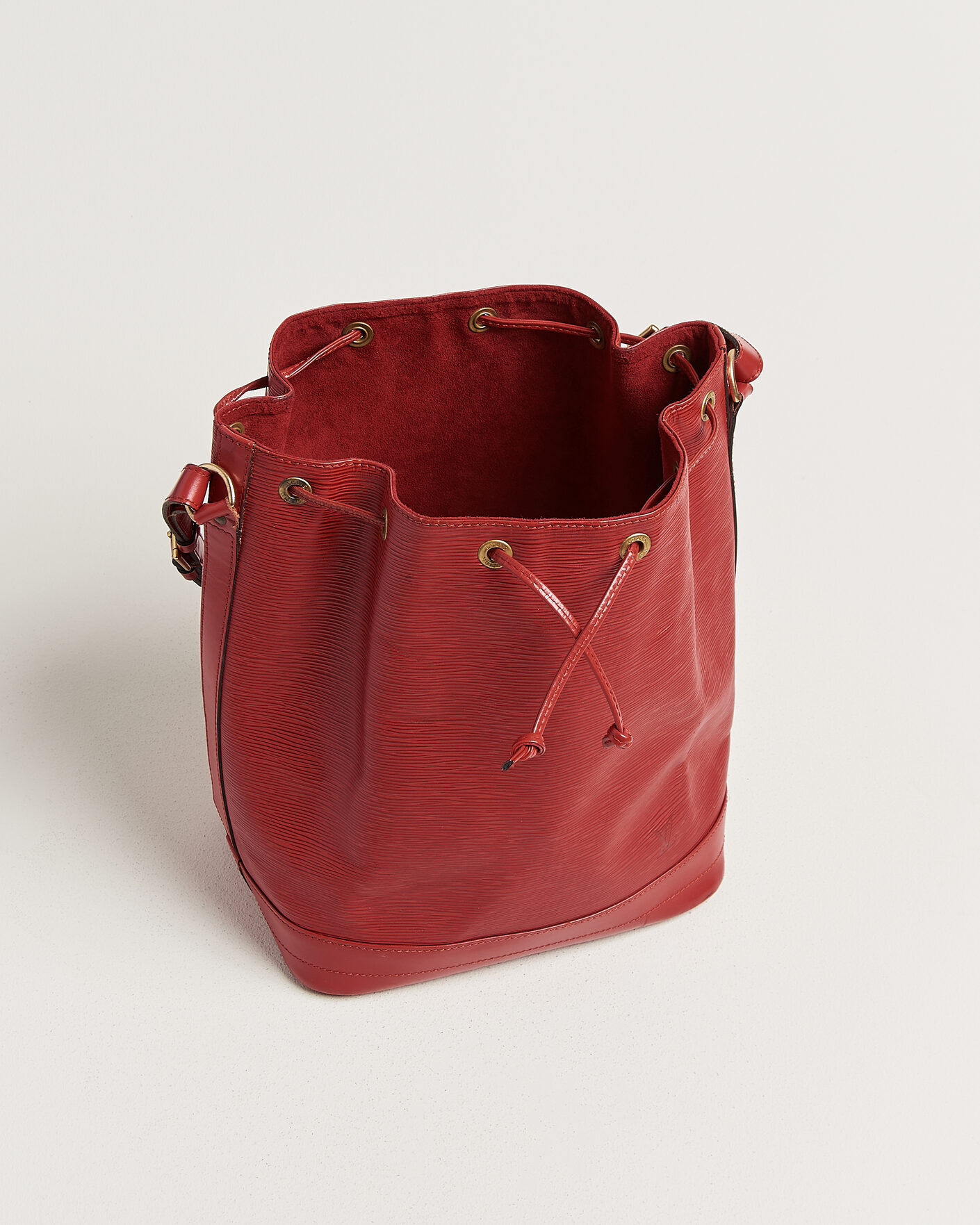 Hombres | Pre-Owned & Vintage Bags | Louis Vuitton Pre-Owned | Noé Epi Leather Red