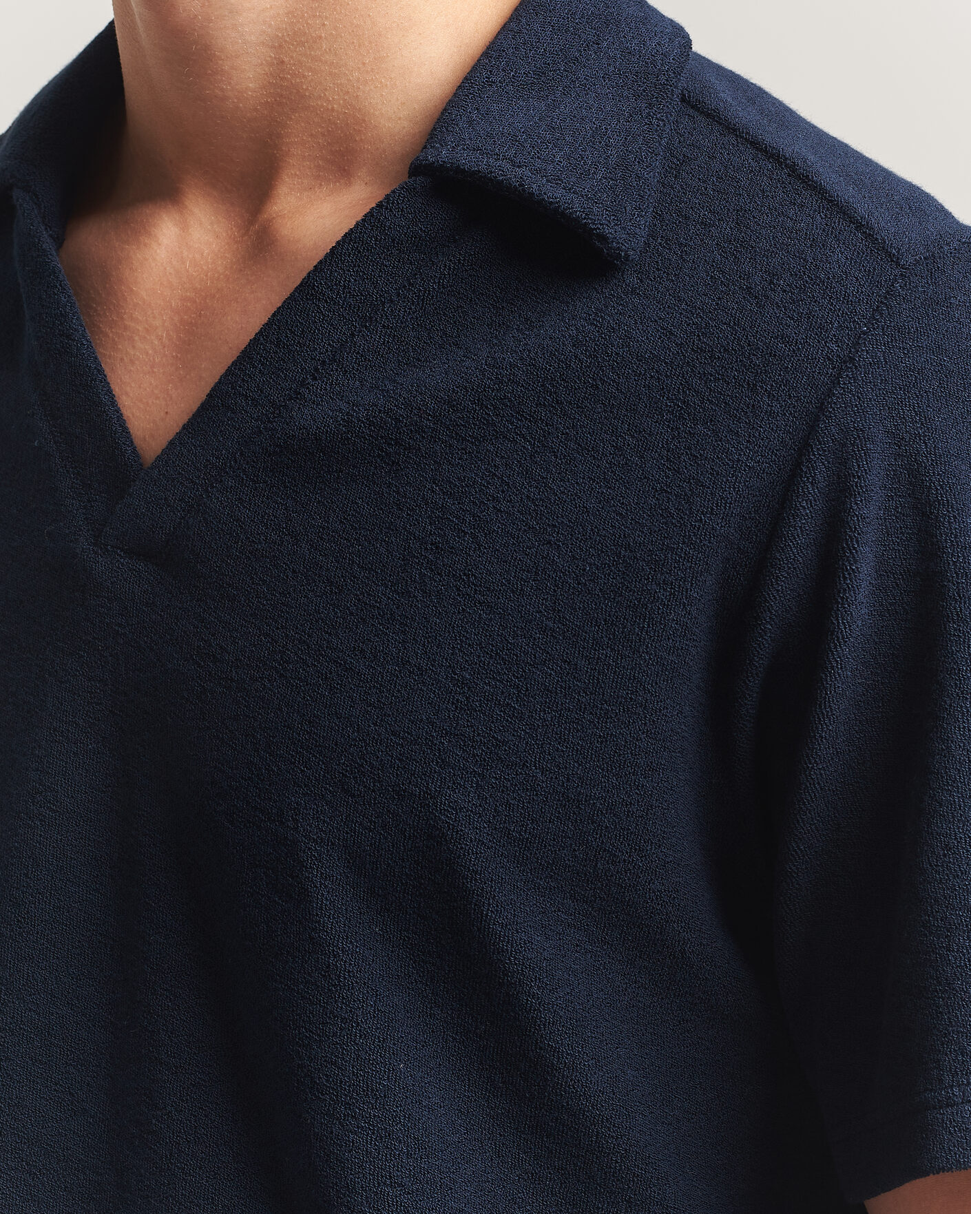 Hombres | Polos | OAS | Serif Regular Fit Terry Open Collar Polo Dark Blue