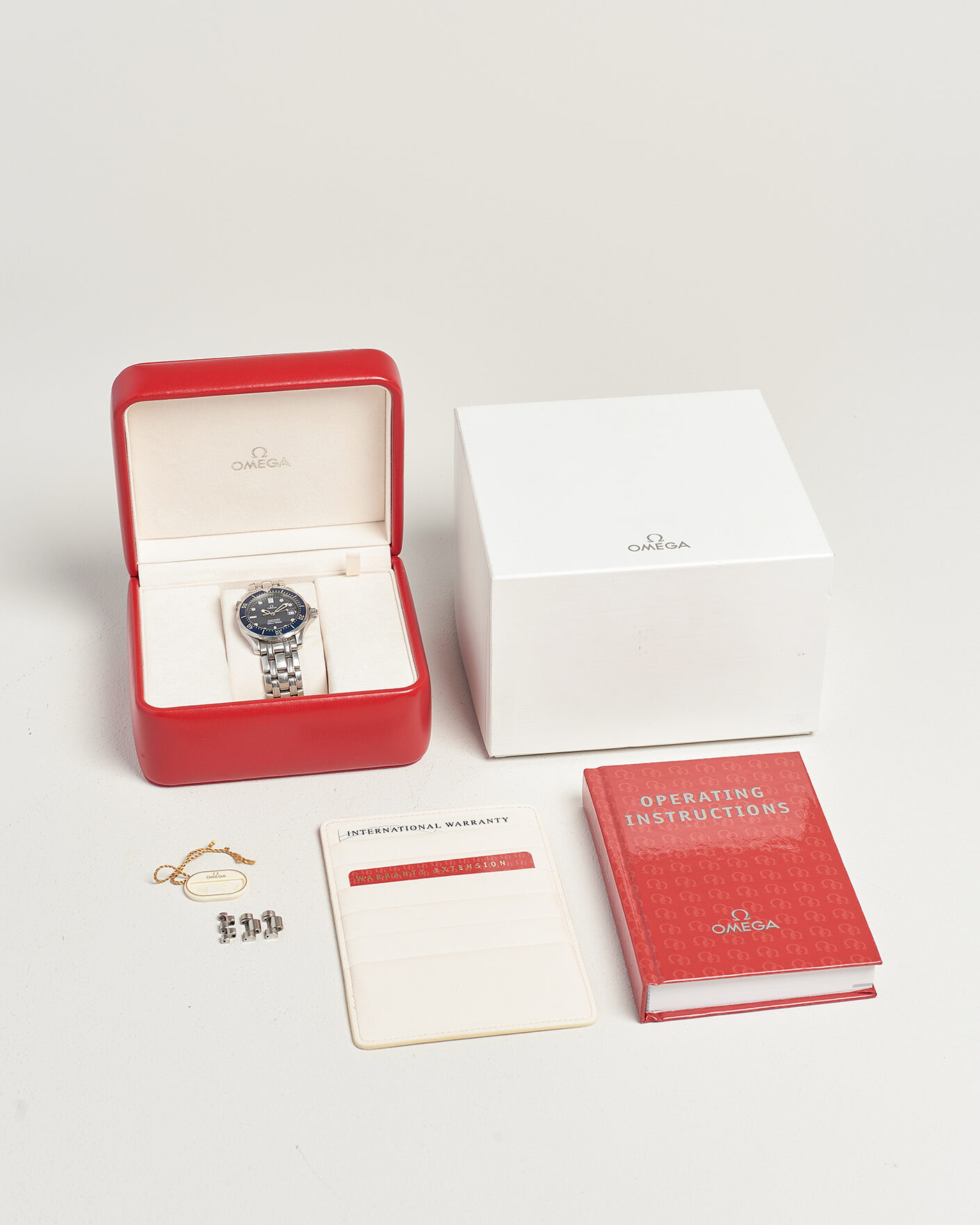 Hombres | Pre-Owned & Vintage Watches | Omega Pre-Owned | Seamaster 300M Midsize