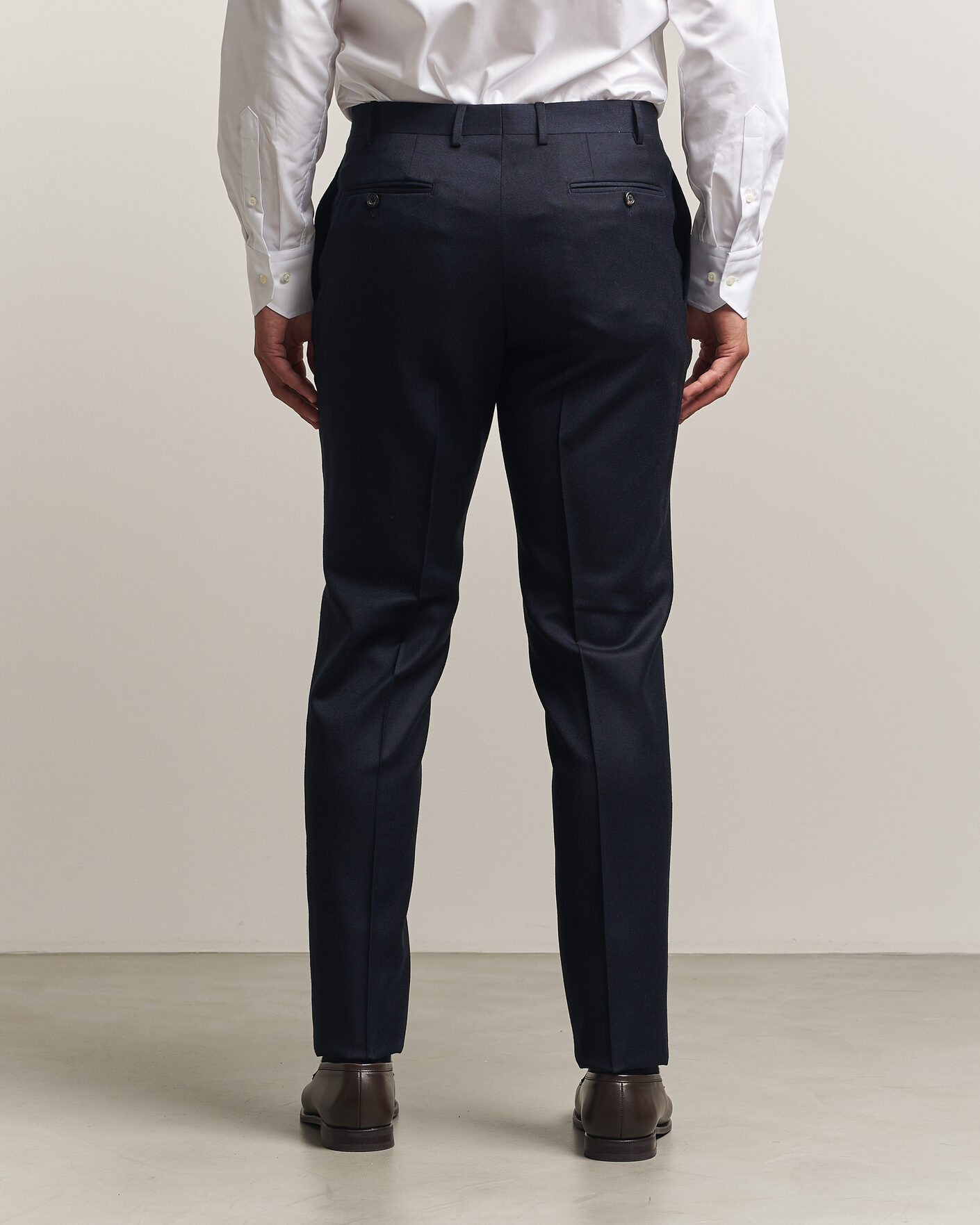 Hombres | Pantalones | Canali | Slim Fit Flannel Trousers Navy