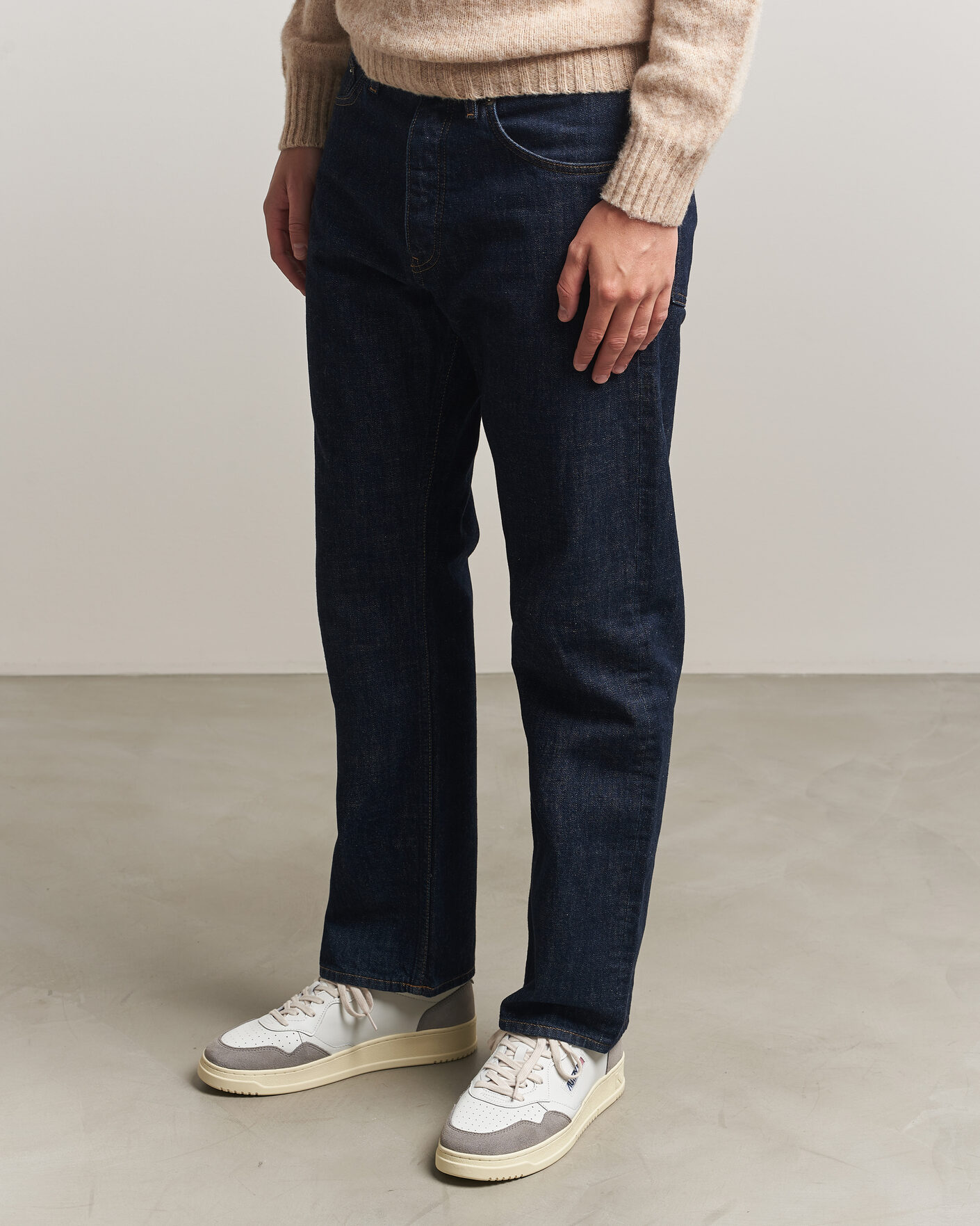 Hombres | Zapatillas | Autry | Medalist Low Soft Leather/Suede Sneaker White/Cemento