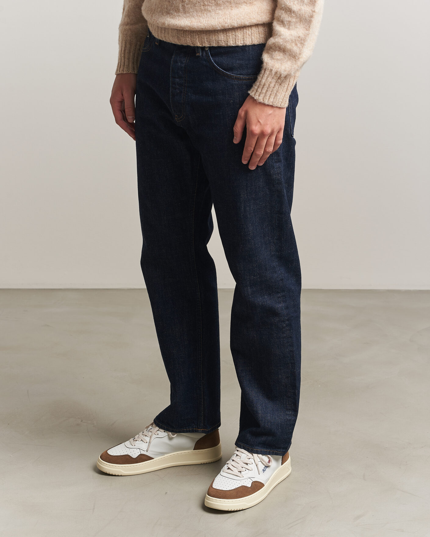Hombres | Zapatillas | Autry | Medalist Low Soft Leather/Suede Sneaker White/Tabacco