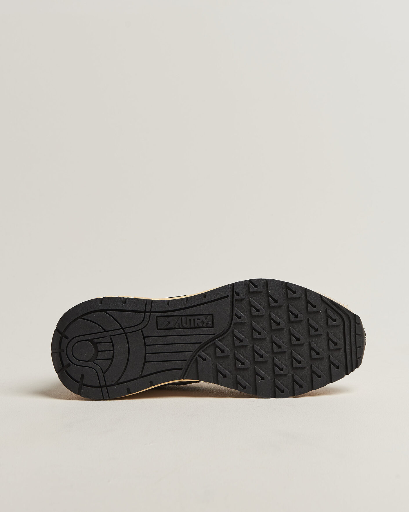 Hombres | Zapatillas | Autry | Reelwind Running Sneaker Ecru/Black