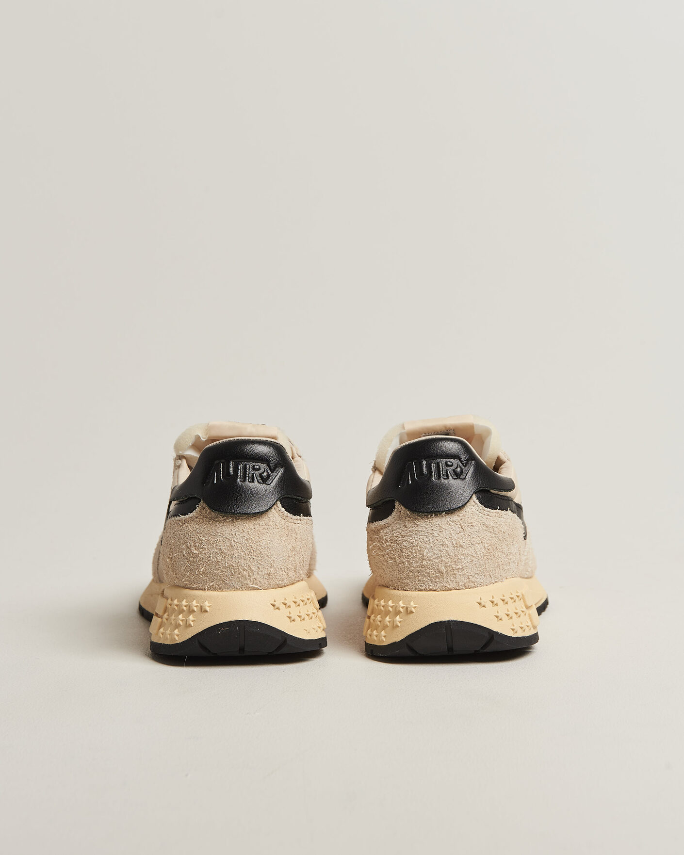 Hombres | Zapatillas | Autry | Reelwind Running Sneaker Ecru/Black