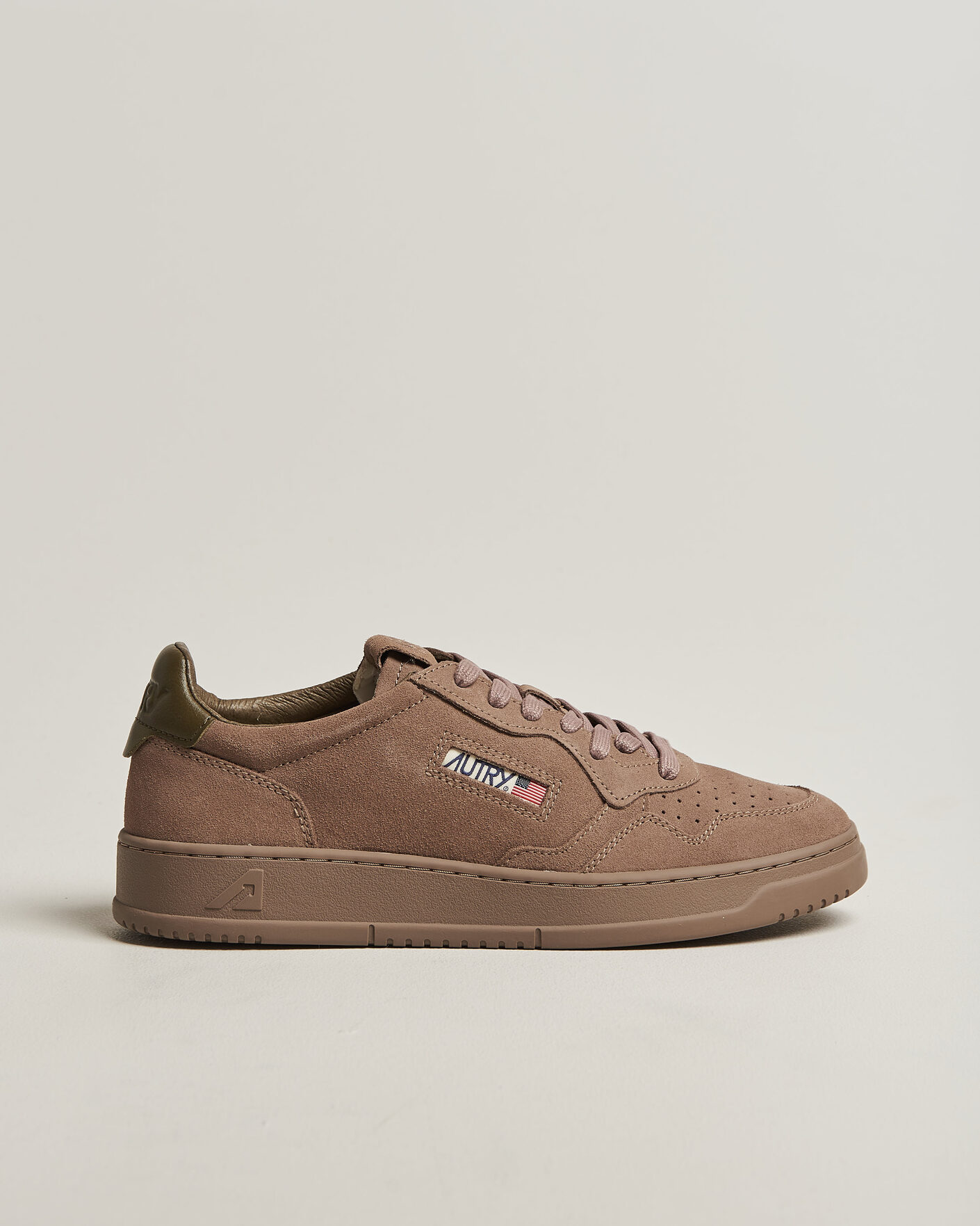 Hombres | Zapatillas | Autry | Medalist Low Suede Sneaker Antilope