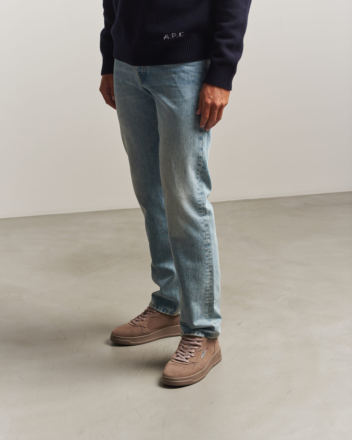 Hombres | Zapatillas | Autry | Medalist Low Suede Sneaker Antilope