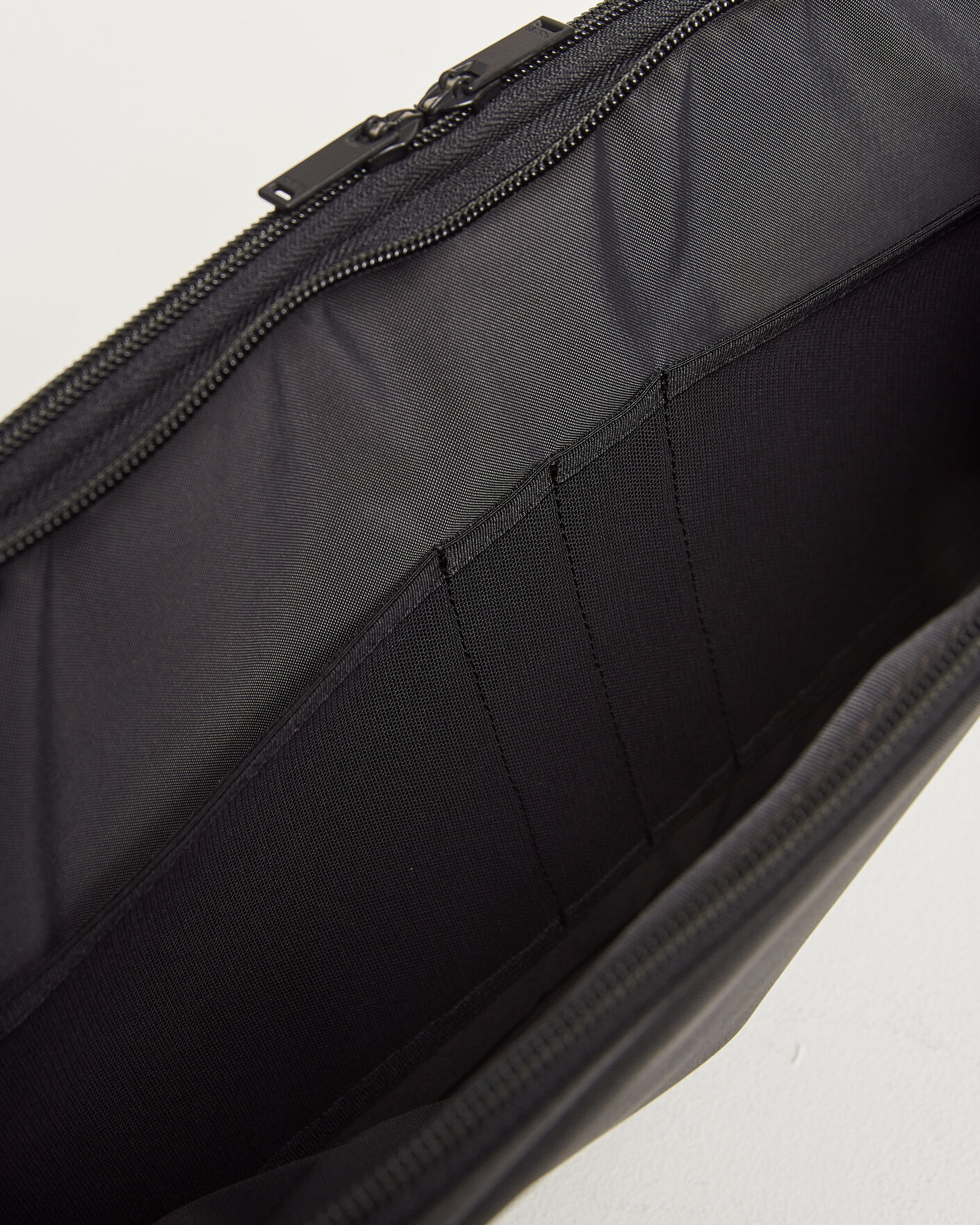 Hombres | Bolsos | Porter-Yoshida & Co. | View Document Case Black