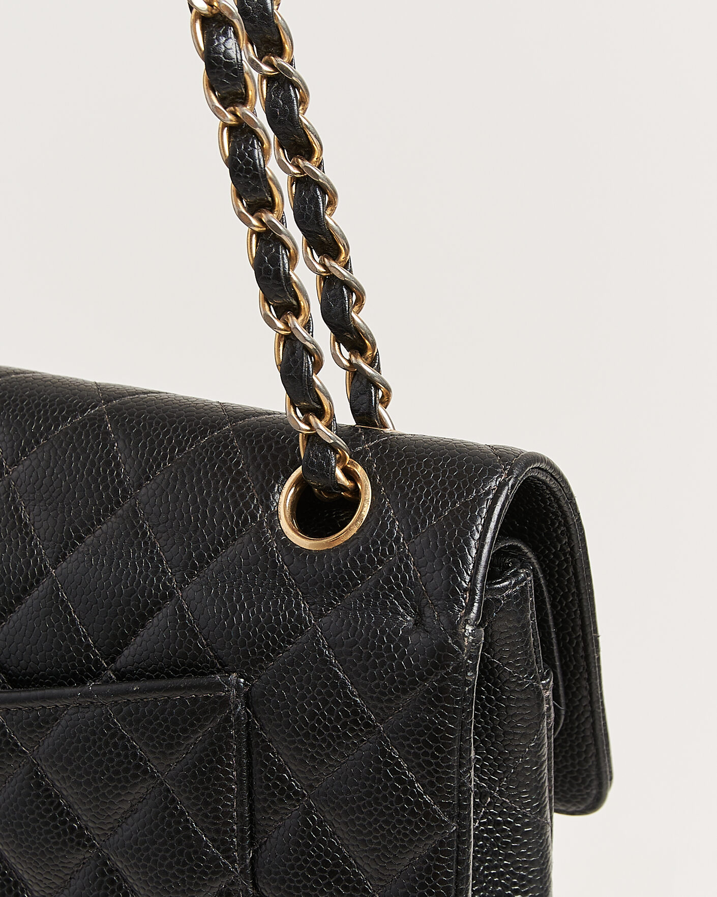 Hombres | Chanel Pre-Owned Classic Medium Double Flap Bag Caviar Leather Black | Chanel Pre-Owned | Classic Medium Double Flap Bag Caviar Leather Black