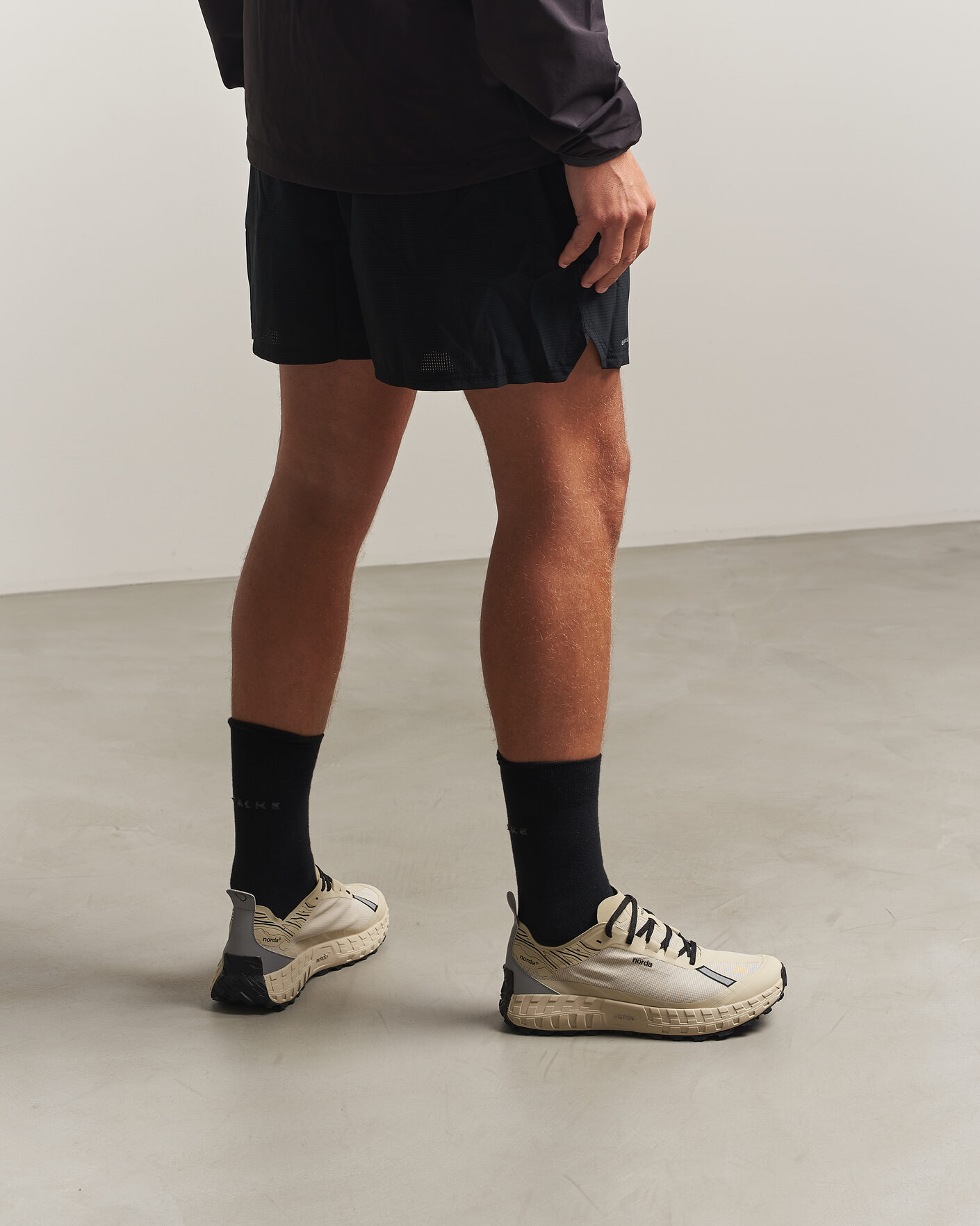 Hombres | Zapatillas de trail | Norda | 001A Running Sneakers Almond
