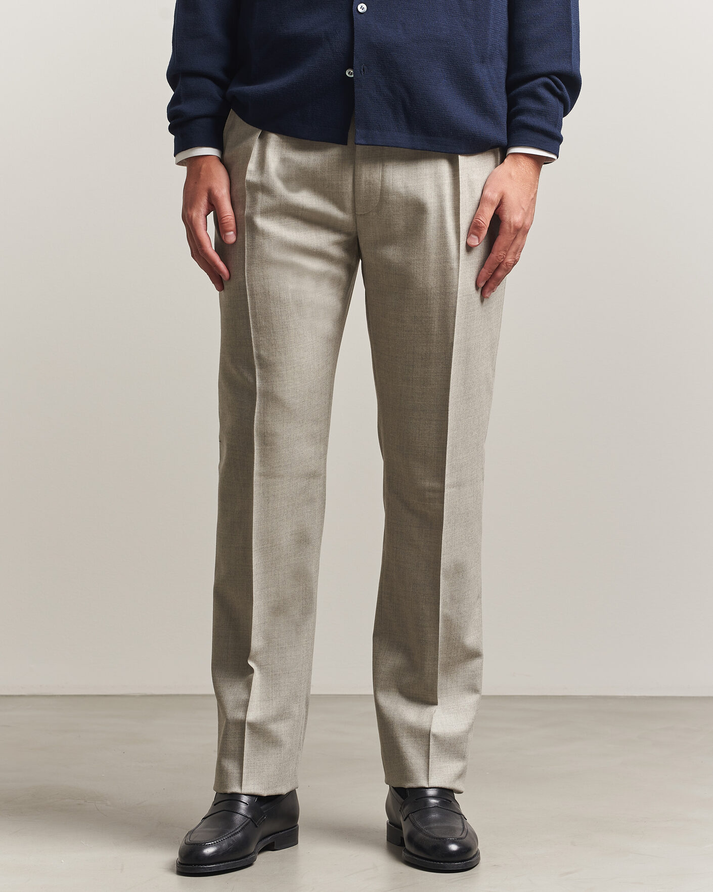 Hombres | Pantalones | Ralph Lauren Purple Label | Gregory Pleated Flannel Trousers Pearl Grey