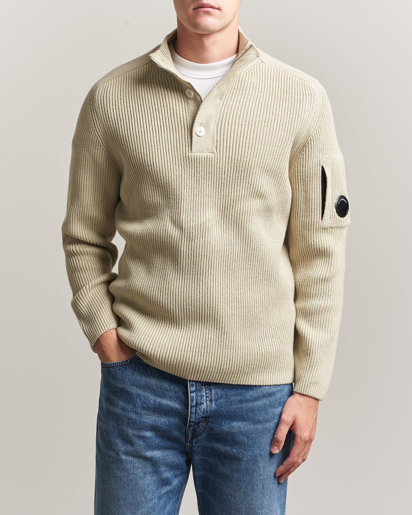 Hombres | Jerséis y prendas de punto | C.P. Company | Full Rib Knitted Cotton Half Button Light Grey
