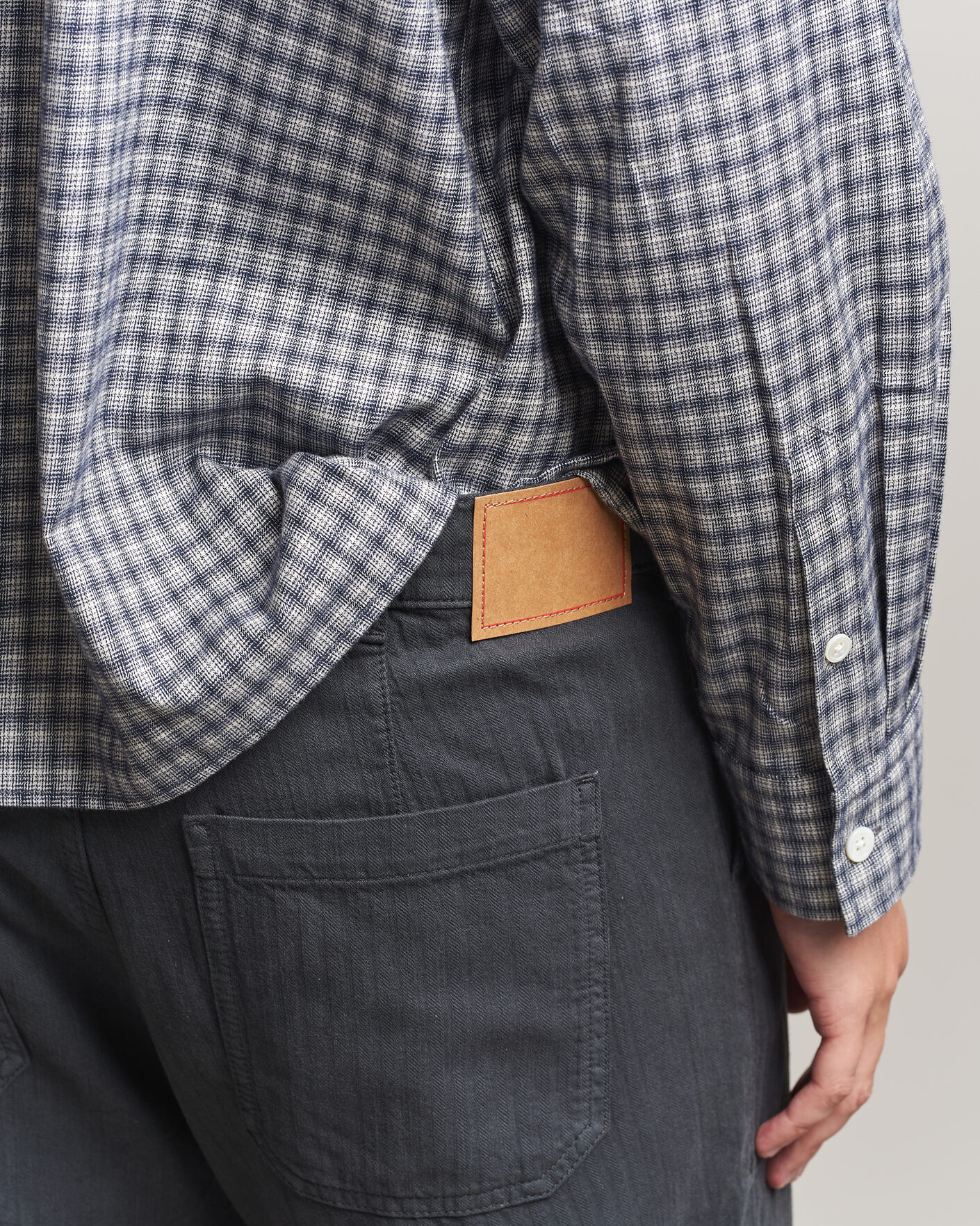 Hombres | Pantalones | Jeanerica | Genua Worker Chino Chevron Anthracite