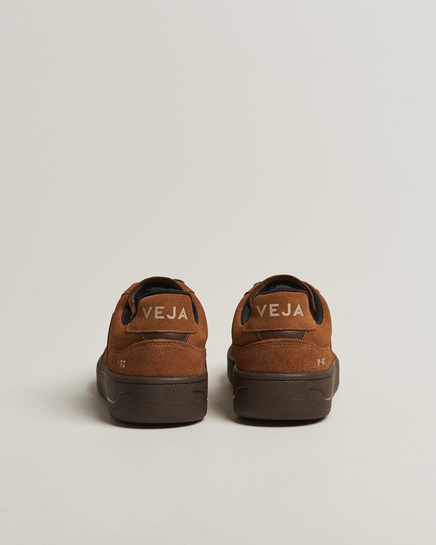 Hombres | Zapatillas | Veja | V-90 Suede Sneaker Full Cognac/Eagle