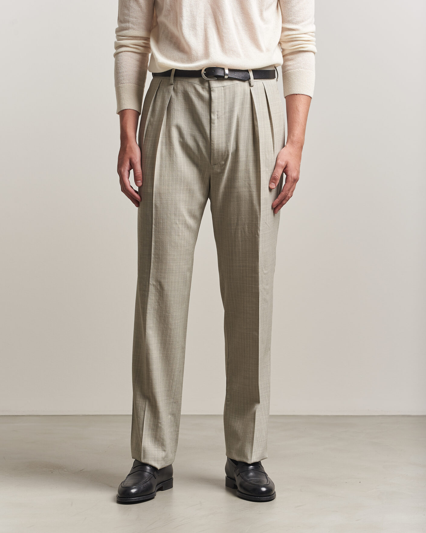 Hombres | Pantalones | Ralph Lauren Purple Label | Glenn Pinstriped Pleated Wool Trousers Grey