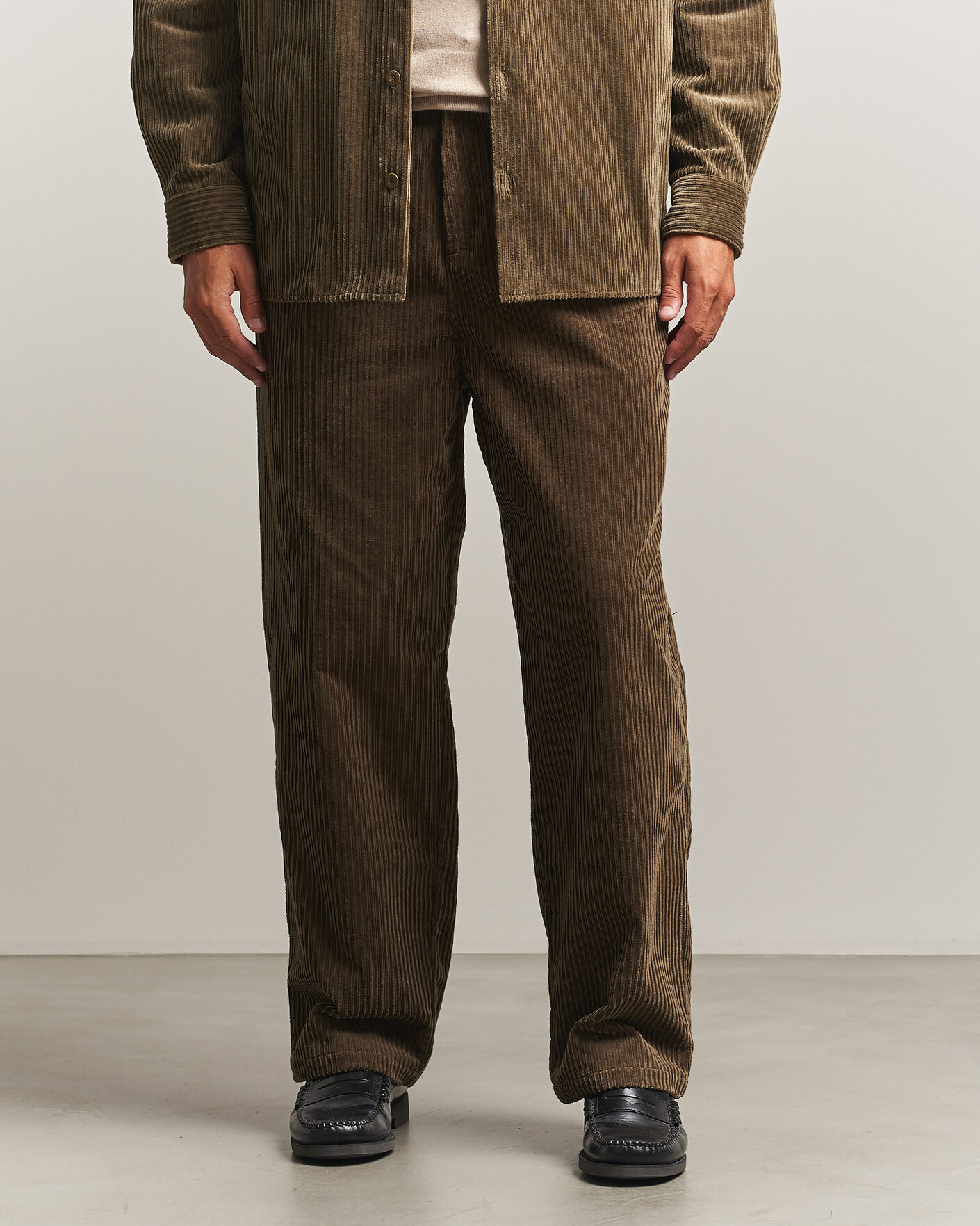 Hombres | Pantalones | A.P.C. | Ricky Corduroy Trousers Taupe