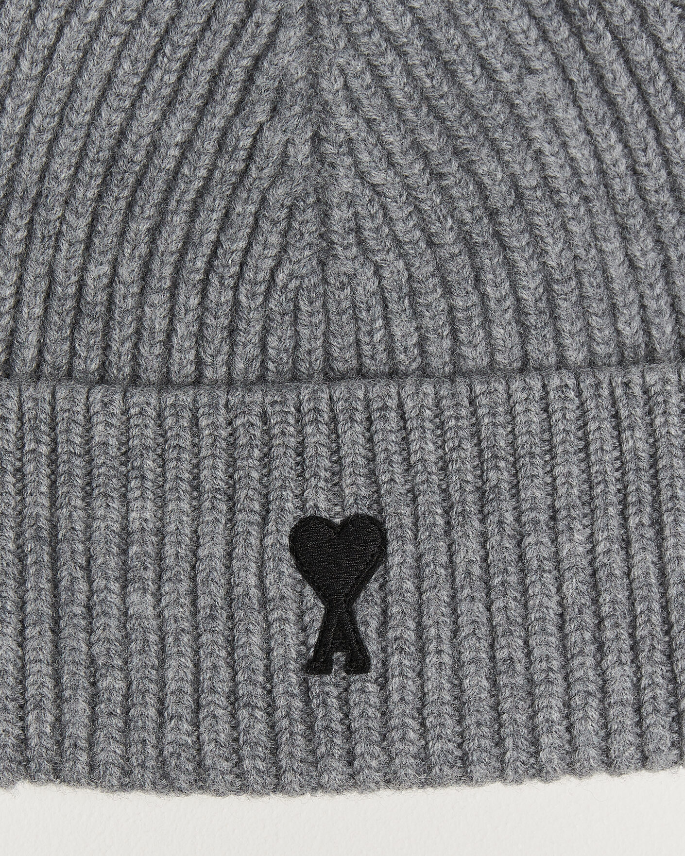 Hombres | Gorros | AMI | Contrasted Heart Logo Beanie Light Grey Melange