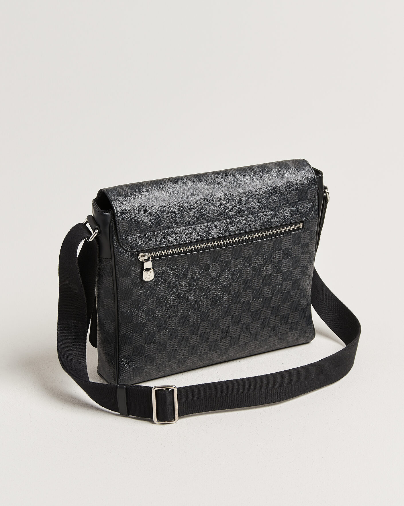 Hombres | Pre-Owned & Vintage Bags | Louis Vuitton Pre-Owned | Louis Vuitton District Messenger Bag MM Damier Graphite