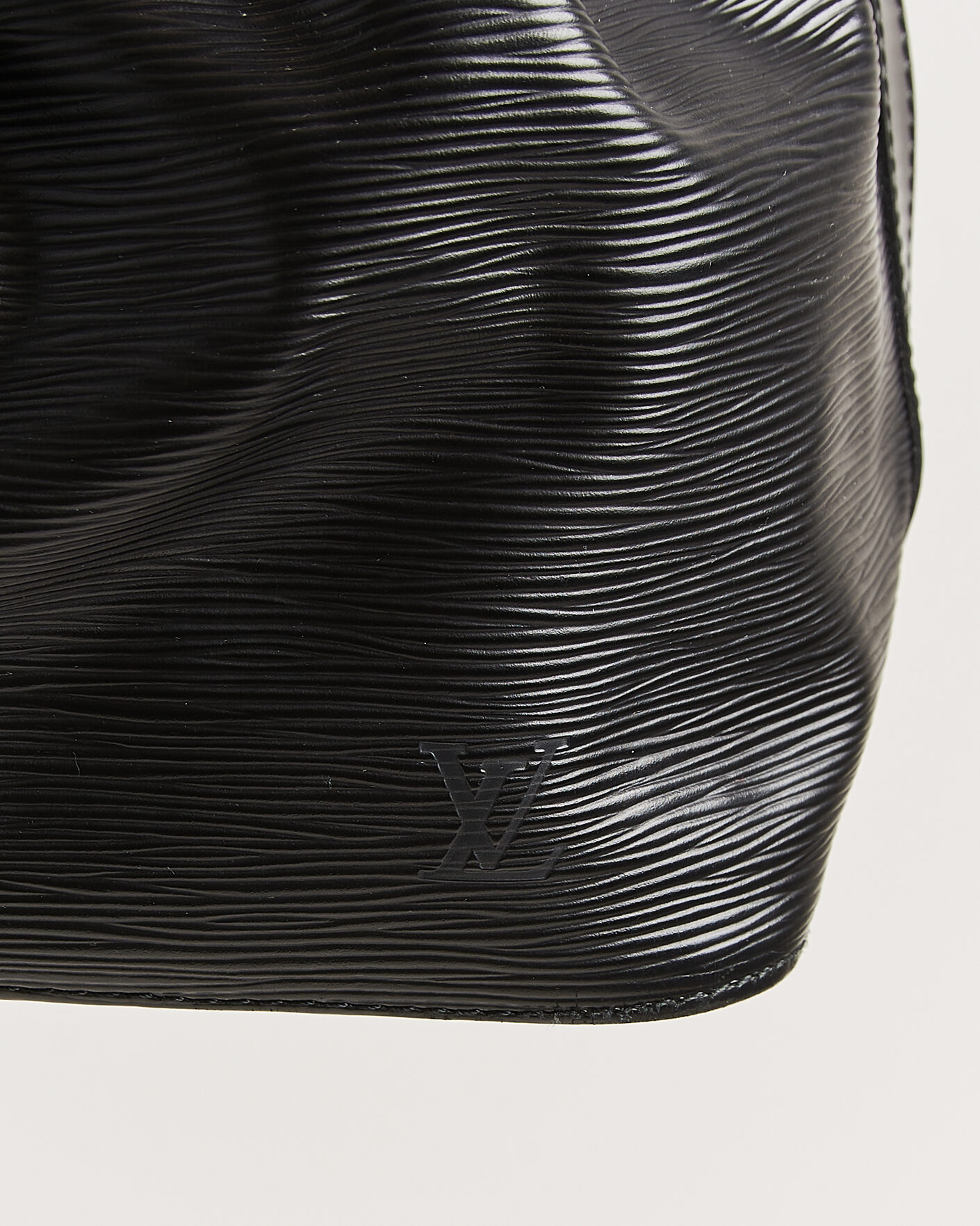 Hombres | Pre-Owned & Vintage Bags | Louis Vuitton Pre-Owned | Petit Noé Epi Leather Black