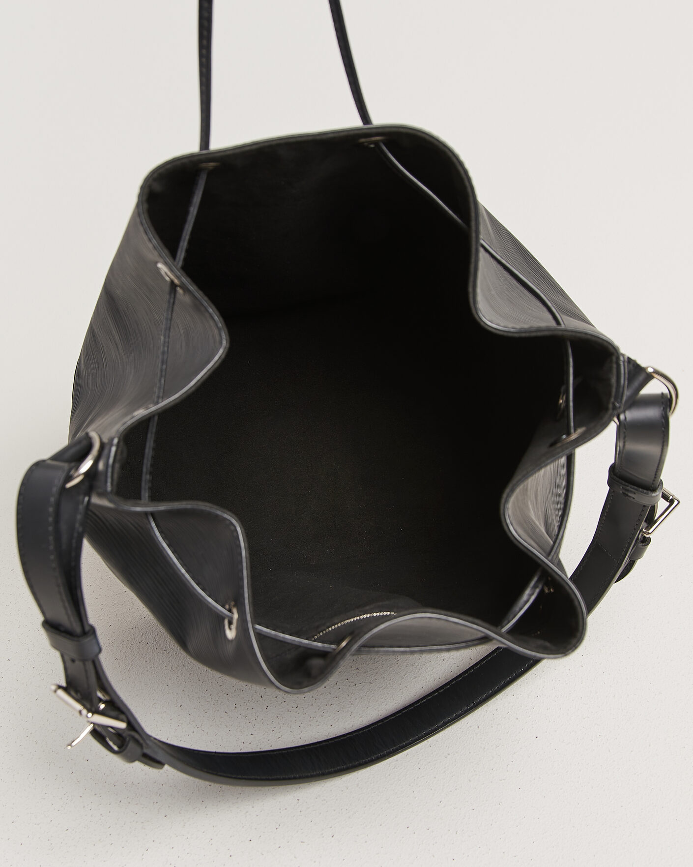 Hombres | Pre-Owned & Vintage Bags | Louis Vuitton Pre-Owned | Noé Epi Leather Black