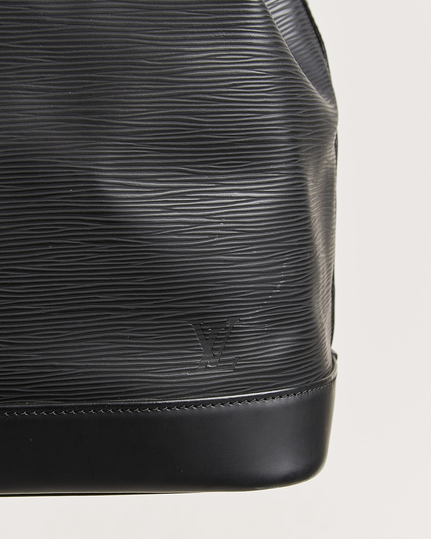 Hombres | Pre-Owned & Vintage Bags | Louis Vuitton Pre-Owned | Noé Epi Leather Black