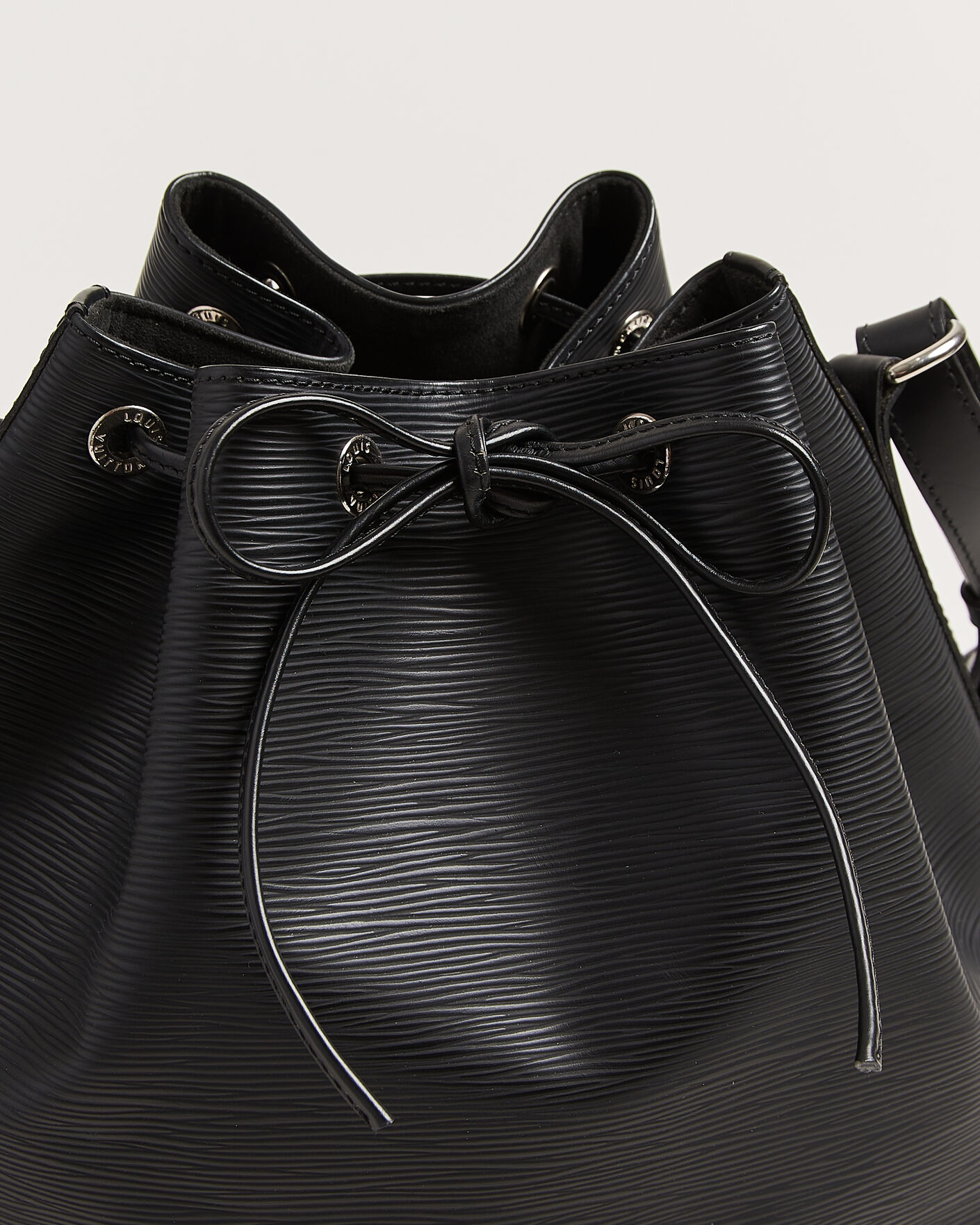 Hombres | Pre-Owned & Vintage Bags | Louis Vuitton Pre-Owned | Noé Epi Leather Black