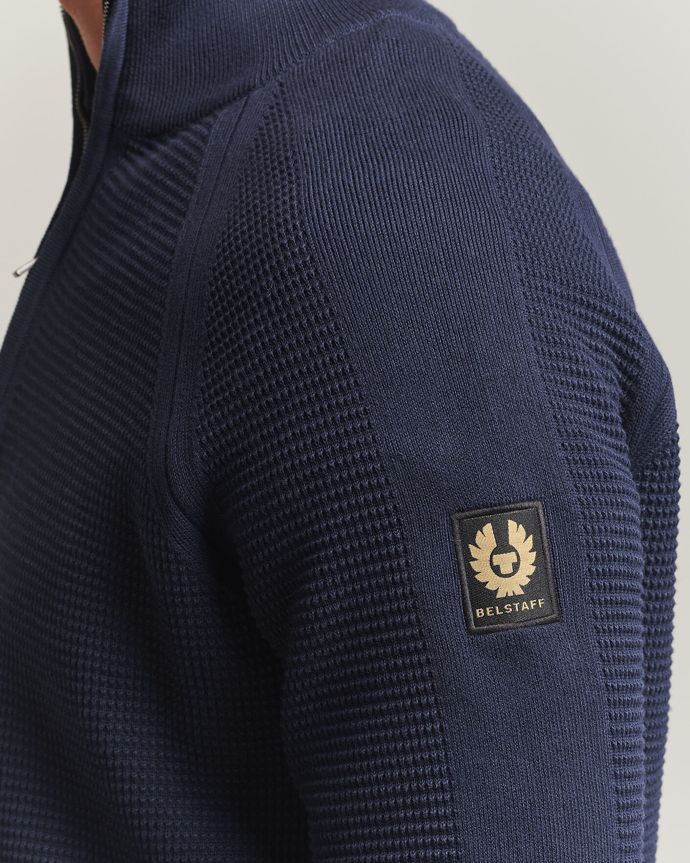 Hombres | Jerséis y prendas de punto | Belstaff | Bradwell Cotton Knitted Quarter Zip Dark Ink