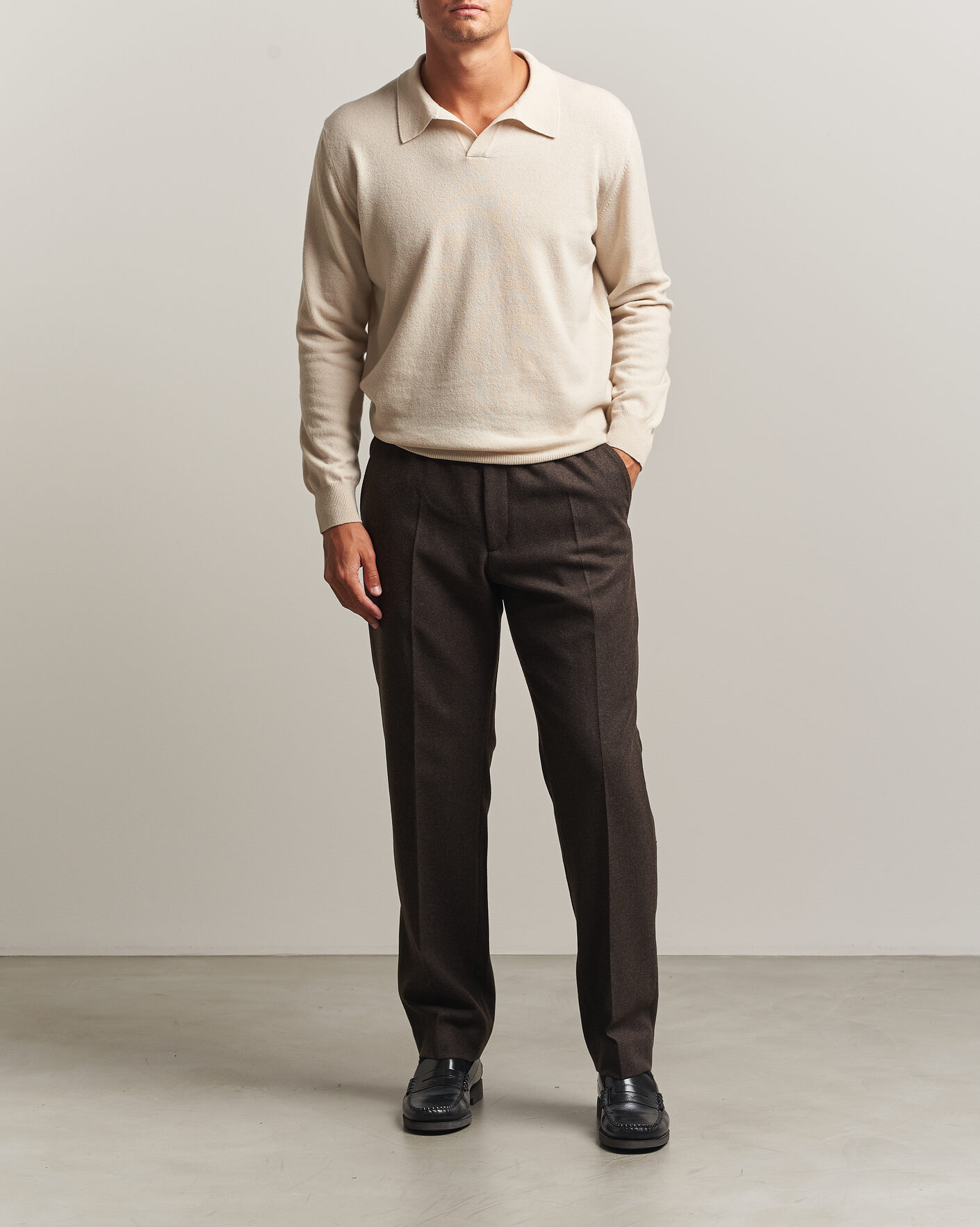 Hombres | Pantalones | Filippa K | Theo Relaxed Flannel Trousers Walnut Brown
