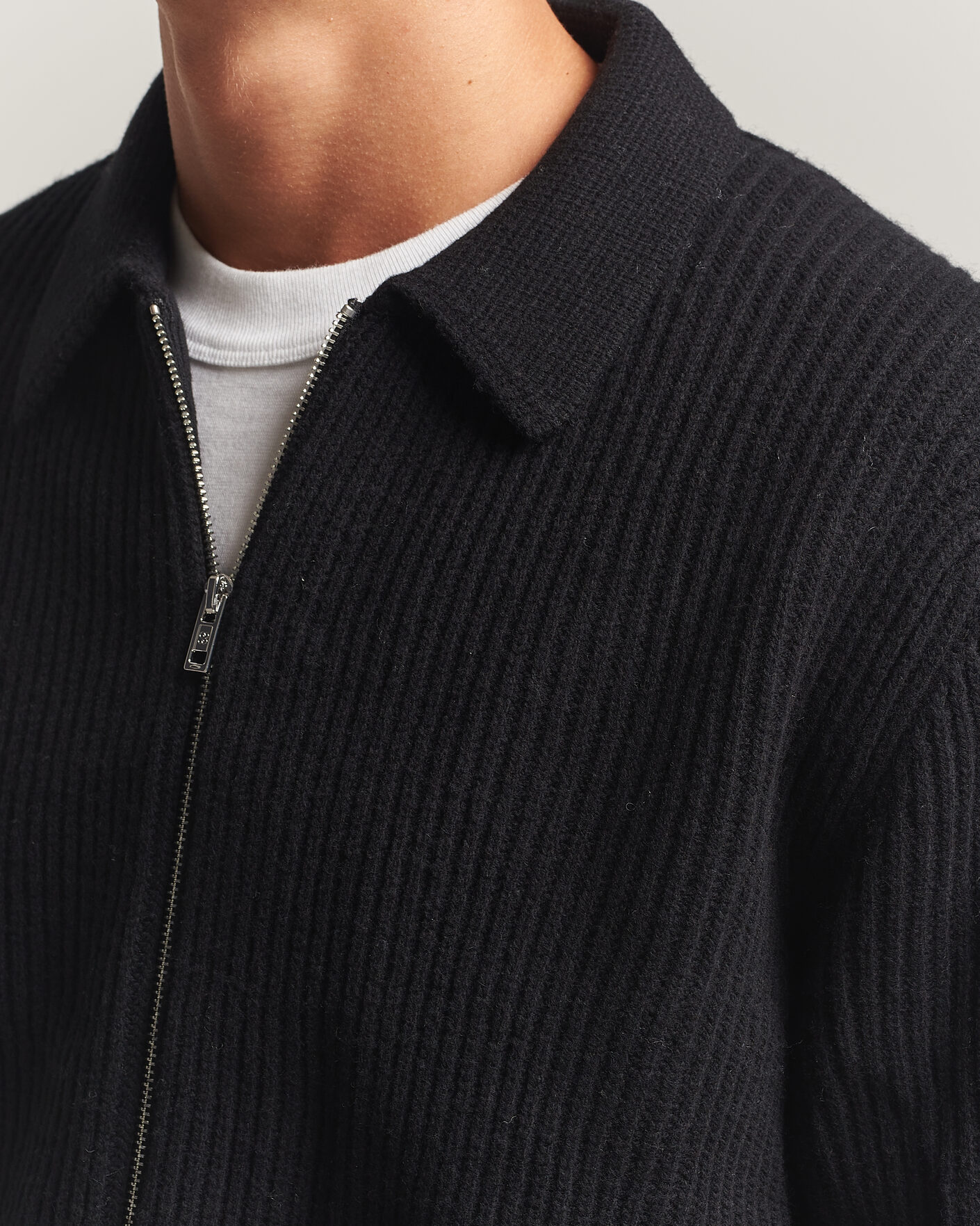Hombres | Jerséis y prendas de punto | Filippa K | Ribbed Wool Knitted Full Zip Black