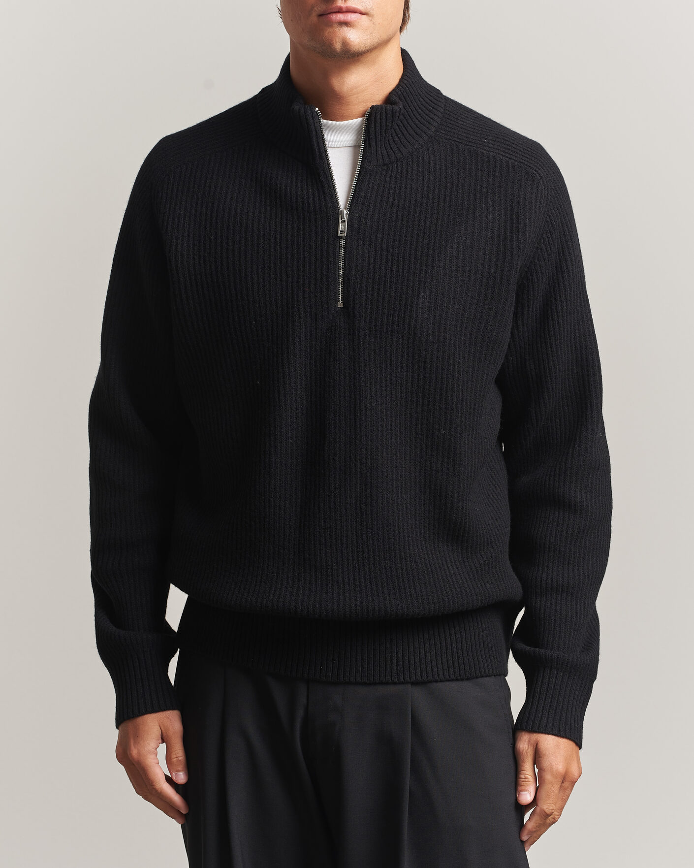 Hombres | Jerséis y prendas de punto | Filippa K | Ribbed Wool Knitted Half Zip Black